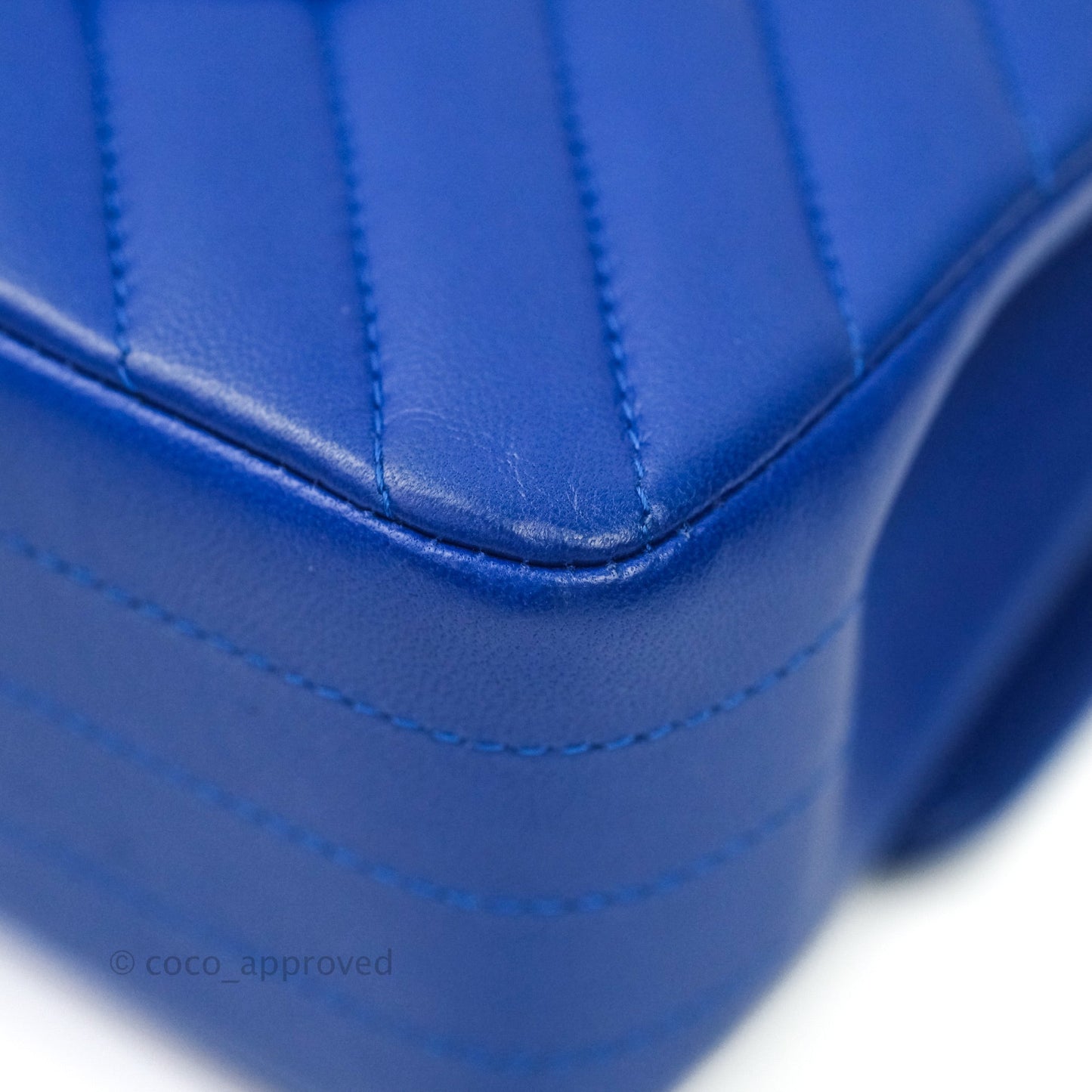 Chanel Classic Chevron M/L Medium Double Flap Blue Lambskin Gold Hardware