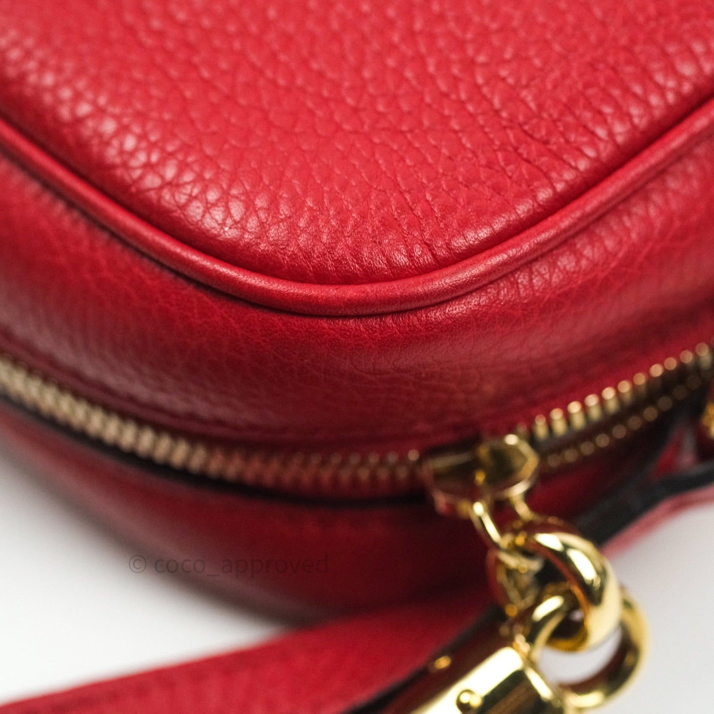 Gucci Calfskin Small Soho Disco Bag Red