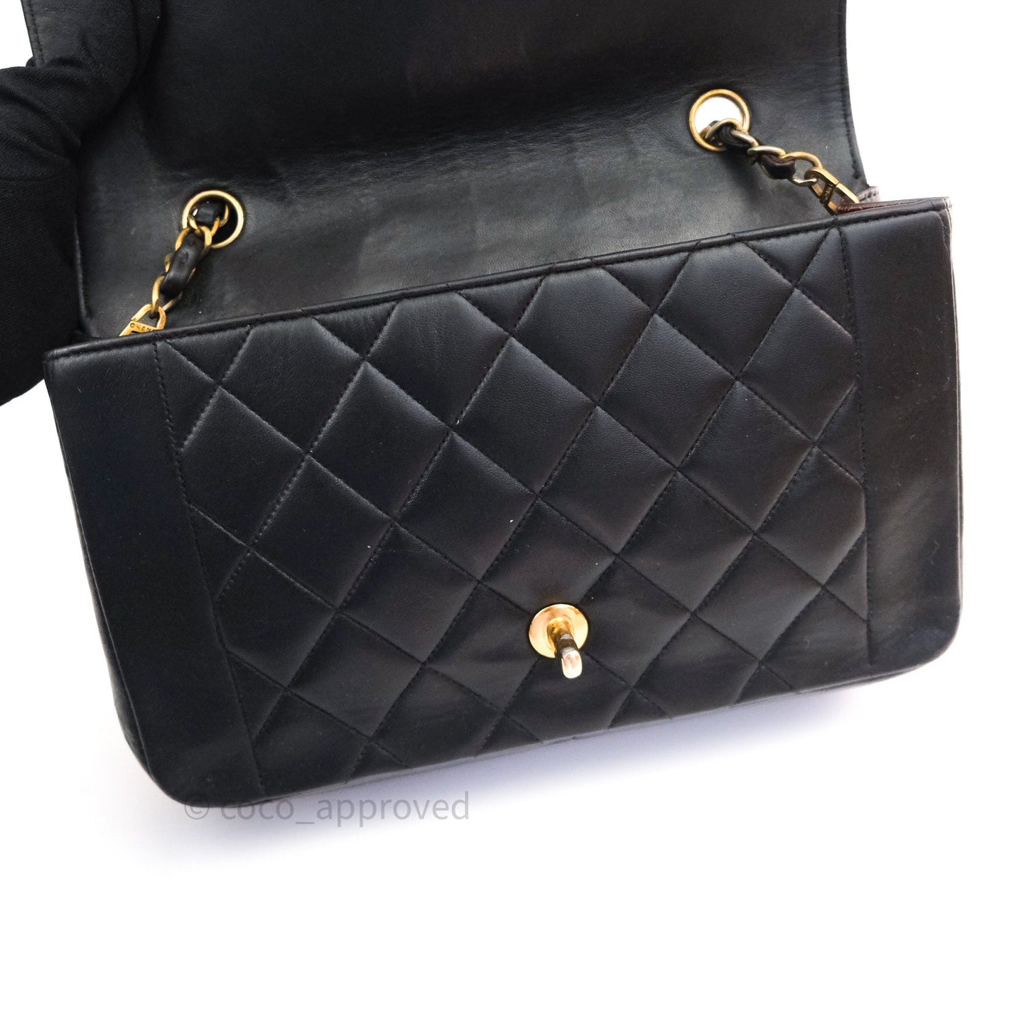 Chanel Black Quilted Lambskin Medium Vintage Classic Diana Flap Bag