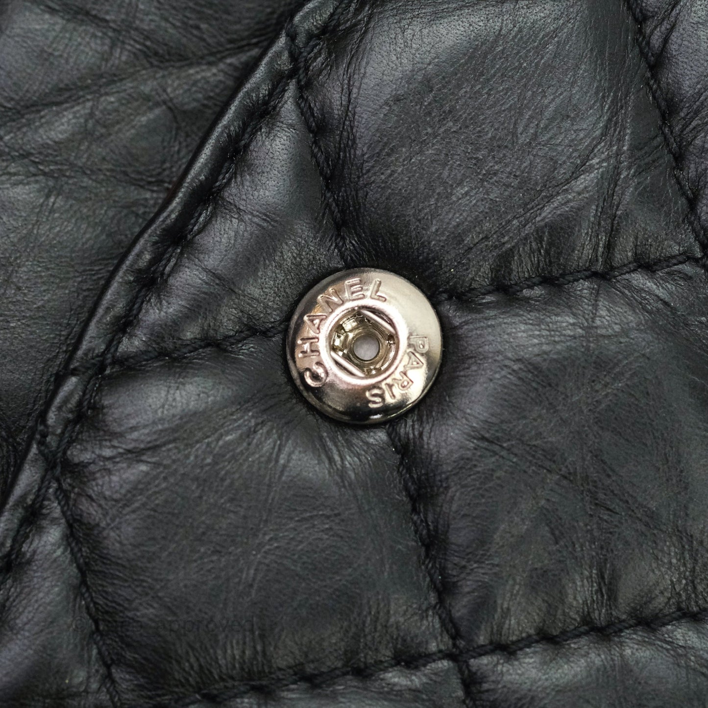 Chanel Reissue Quilted Aged Calfskin Black Ruthenium Hardware 226