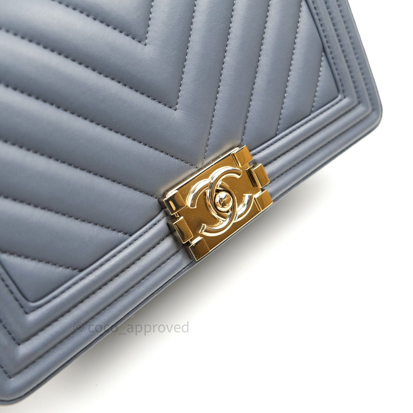 Chanel Boy Chevron Medium Grey Calfskin Light Gold Hardware