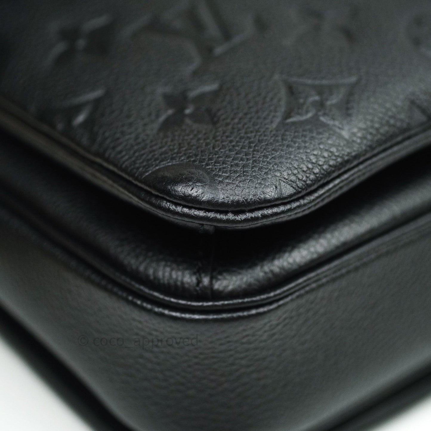 Louis Vuitton Empreinte Pochette Metis Black