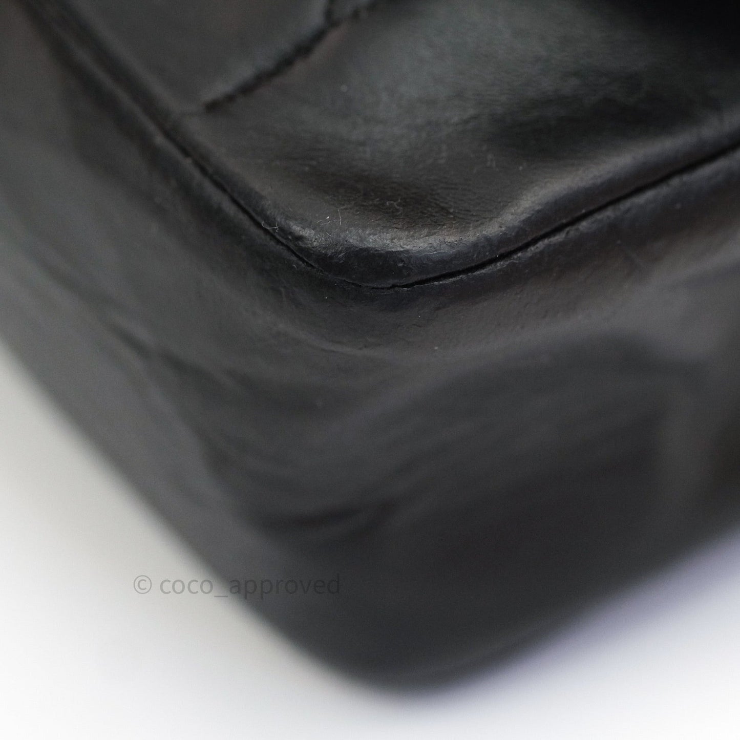 Chanel Black Quilted Lambskin Medium Vintage Classic Diana Flap Bag