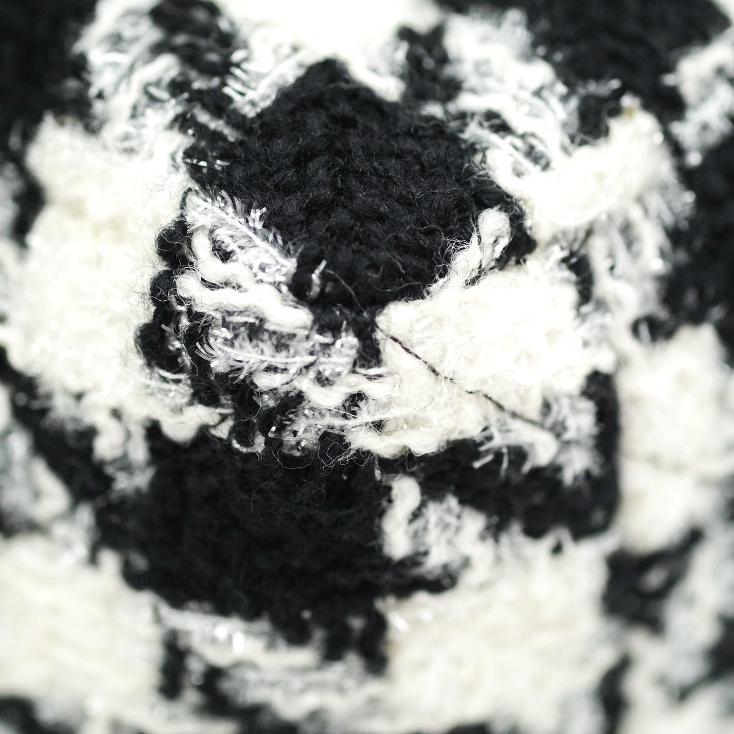 Chanel 19 Maxi Tweed White Black Houndstooth Mixed Hardware 19K