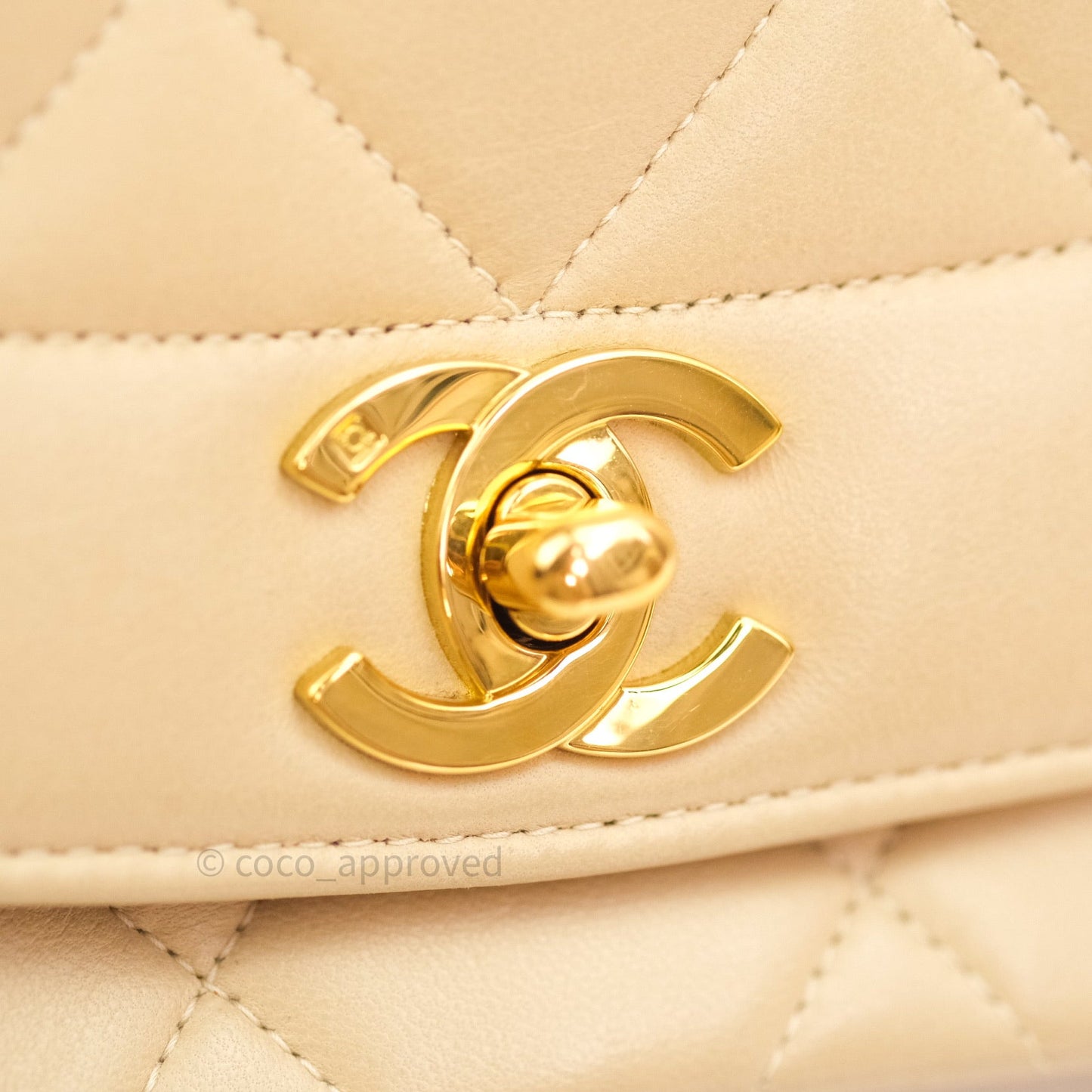 Chanel Diana Quilted Beige Lambskin Medium Vintage 24K Gold Hardware