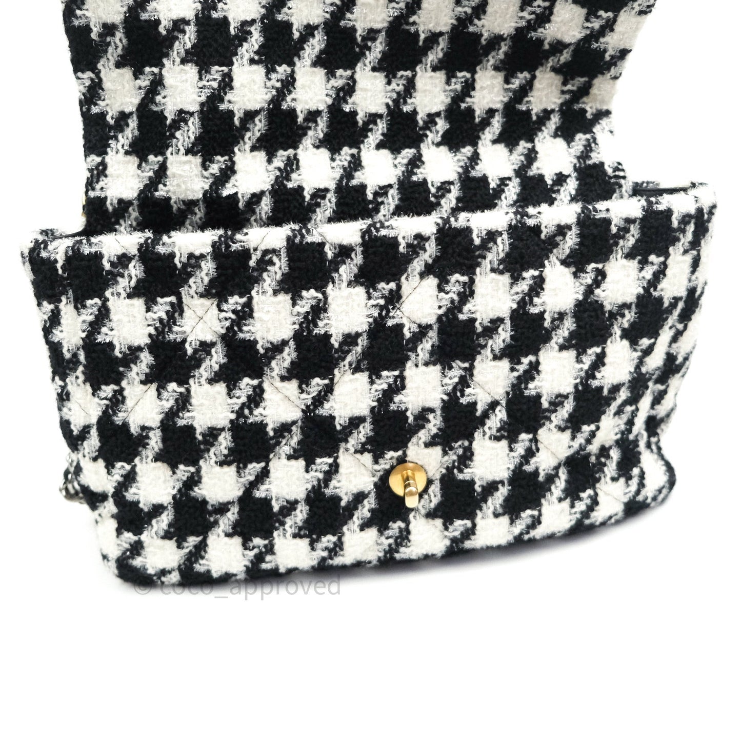 Chanel 19 Maxi Tweed White Black Houndstooth Mixed Hardware 19K