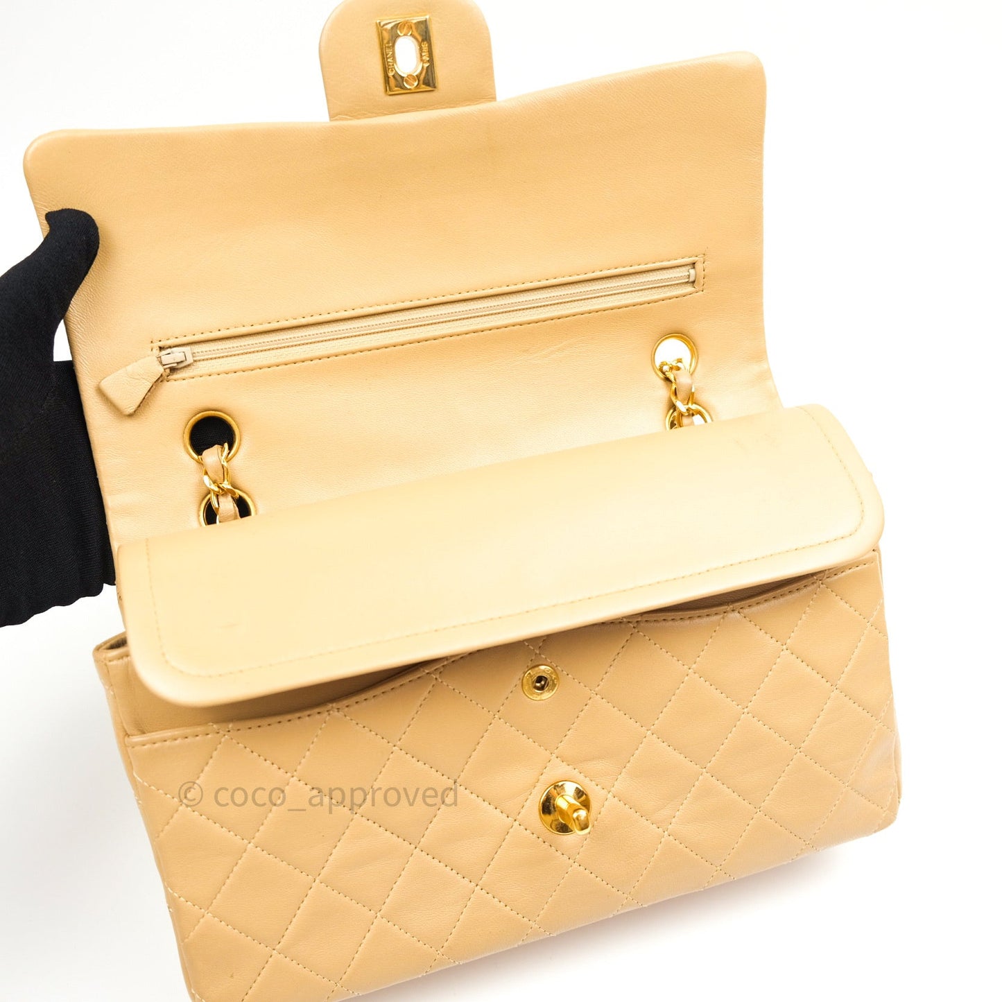 Chanel Vintage Classic Double Flap M/L Beige Lambskin 24K Gold Hardware