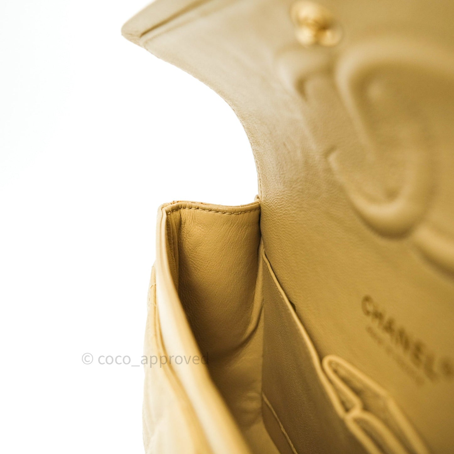 Chanel Vintage Classic Double Flap M/L Beige Caviar 24K Gold Hardware