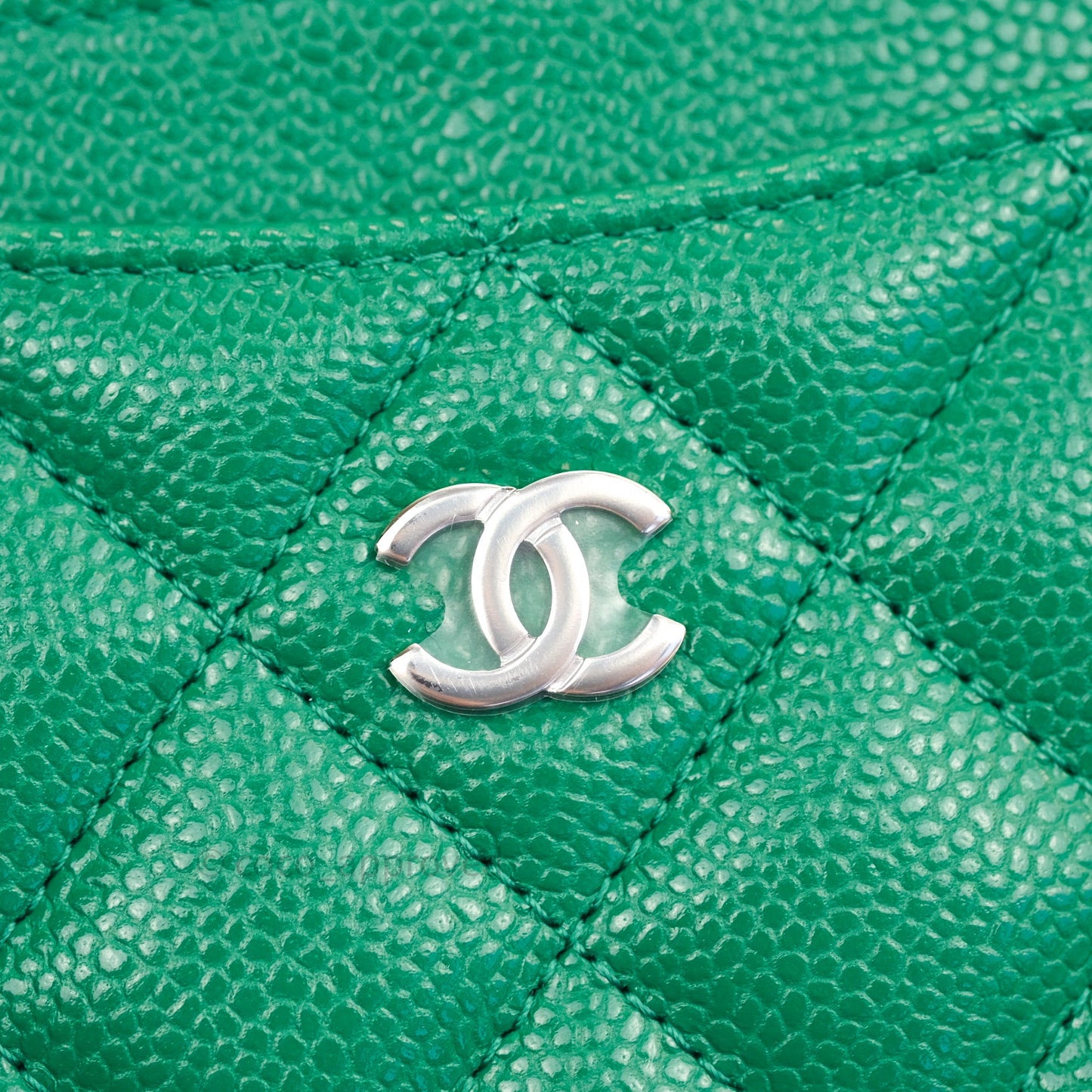 Chanel Quilted Classic Green Caviar Silver Hardware Flat Card Holder