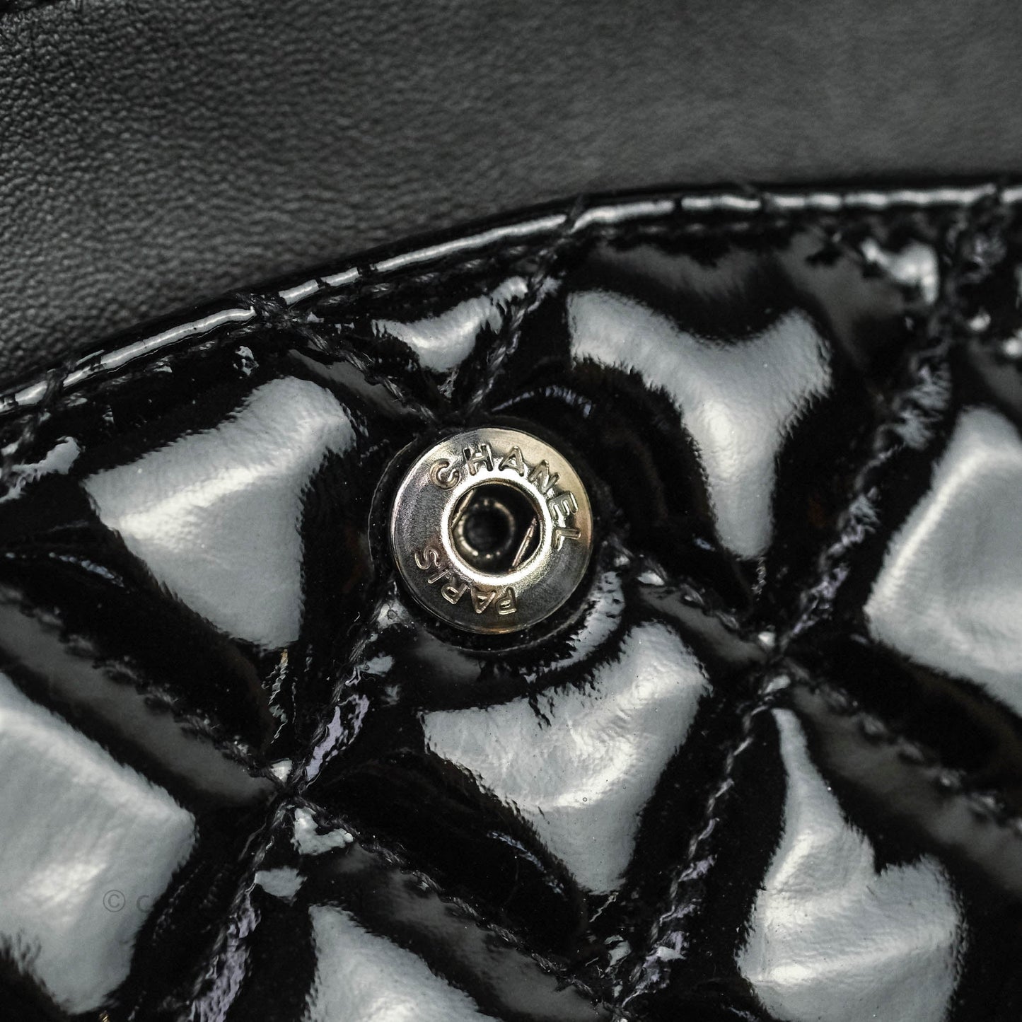 Chanel Classic M/L Medium Double Flap Bag Black Patent Silver Hardware
