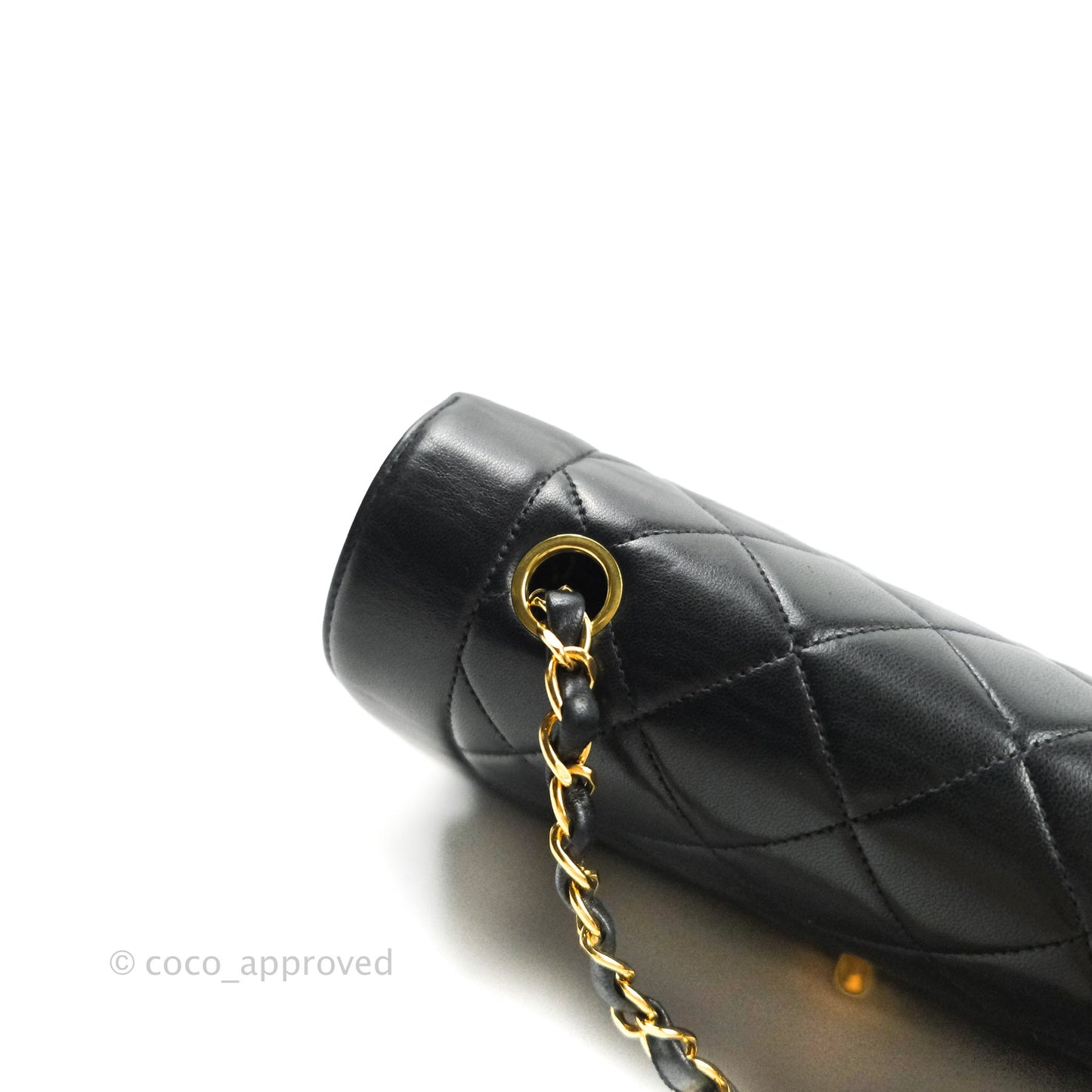 Chanel Black Quilted Lambskin Medium Vintage Classic Diana Flap Bag