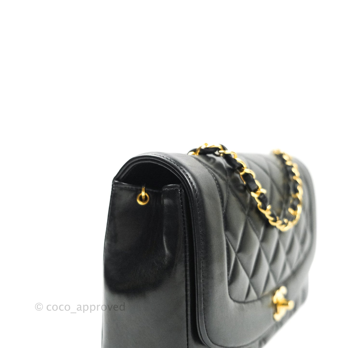Chanel Black Quilted Lambskin Medium Vintage Classic Diana Flap Bag
