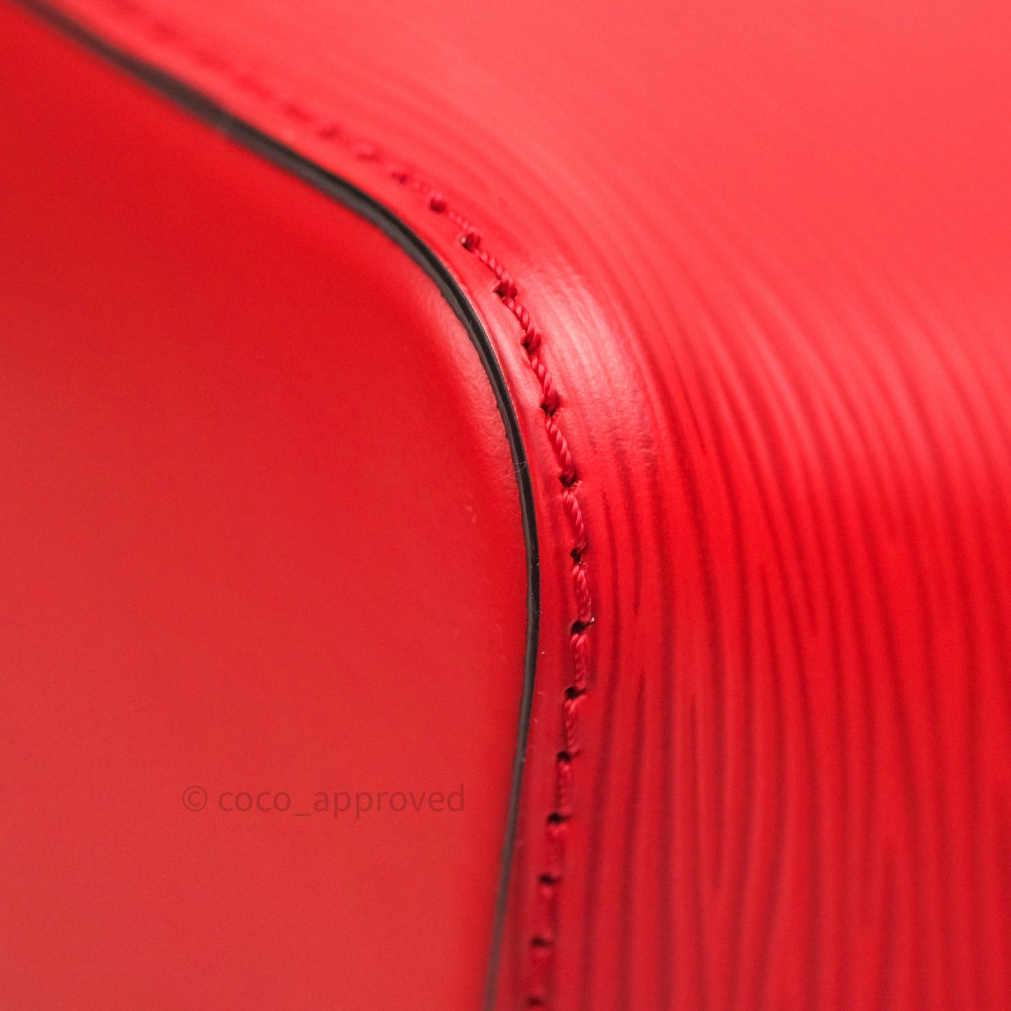 Louis Vuitton Neonoe Coquelicot Epi Leather⁣