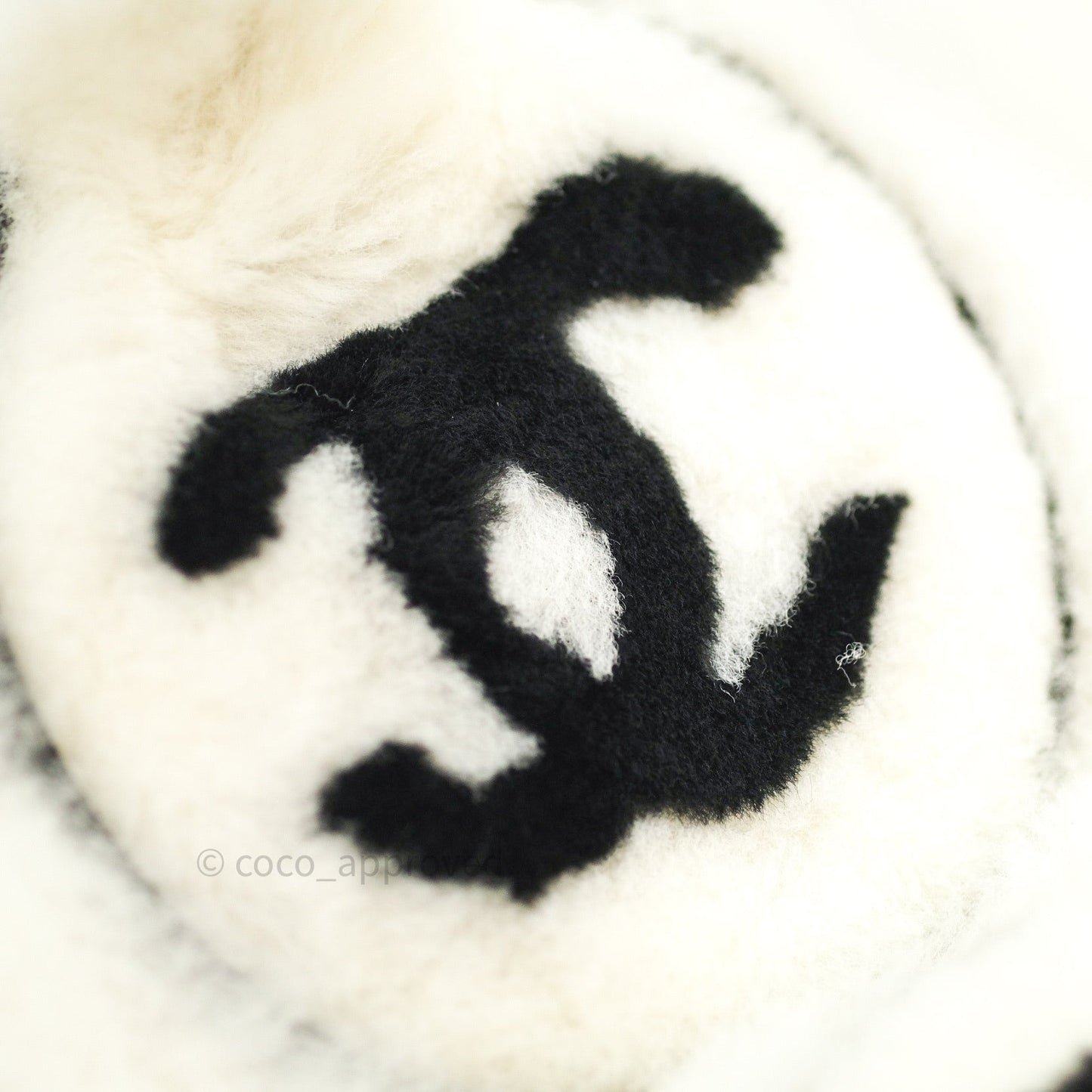 Chanel Shearling Cashmere Ivory Black Earmuffs