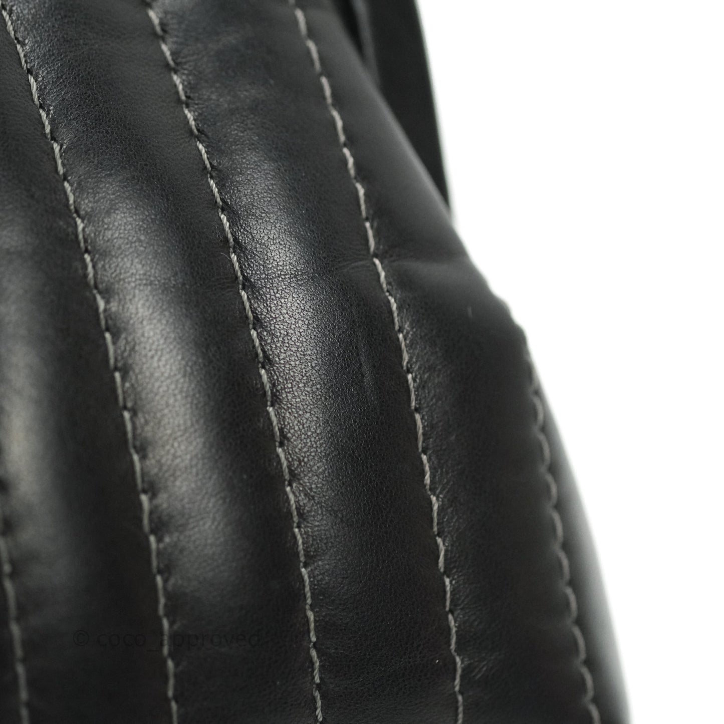 Chanel Vertical Stitch Kiss Lock Black Lambskin Clutch Silver Hardware
