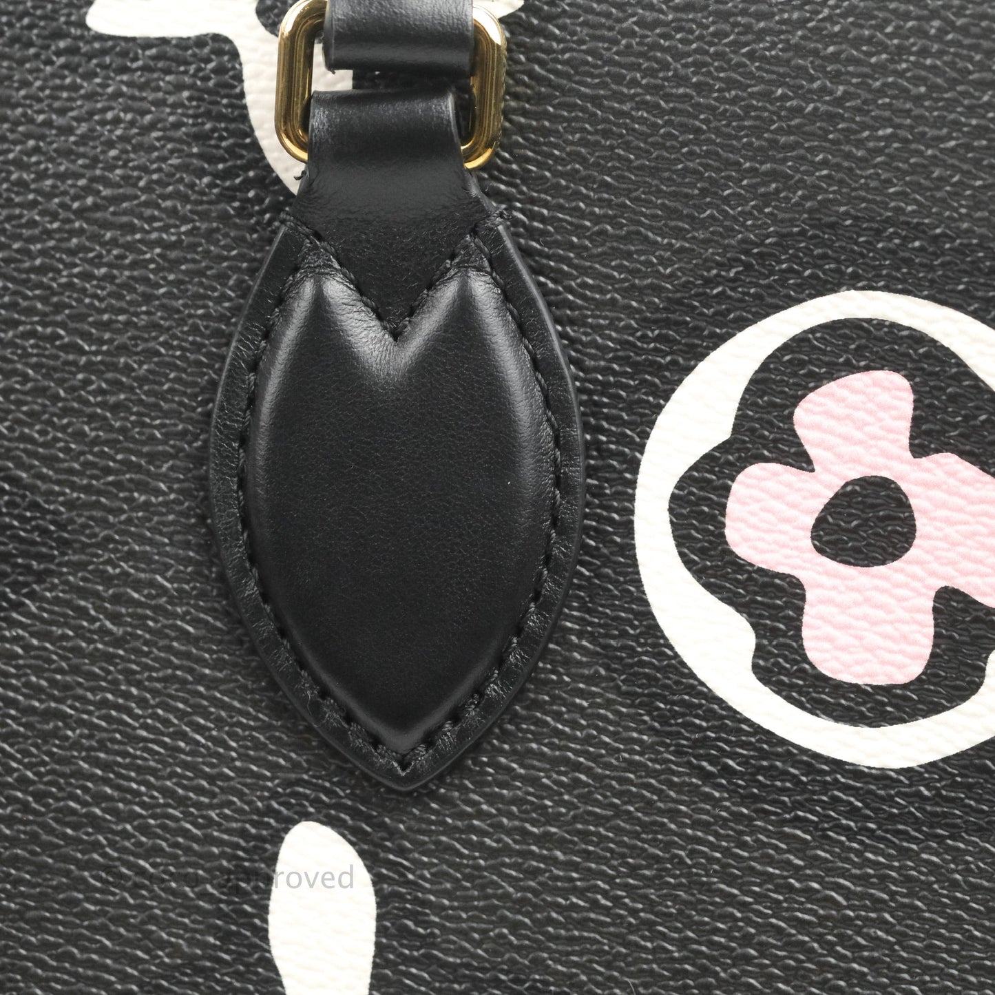 Louis Vuitton Monogram Giant Wild At Heart Onthego GM Black