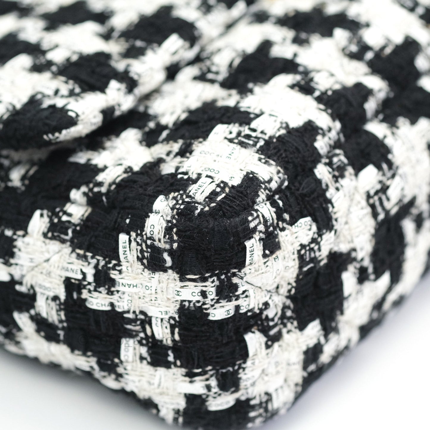 Chanel 19 Medium Tweed White Ribbon Mixed Hardware