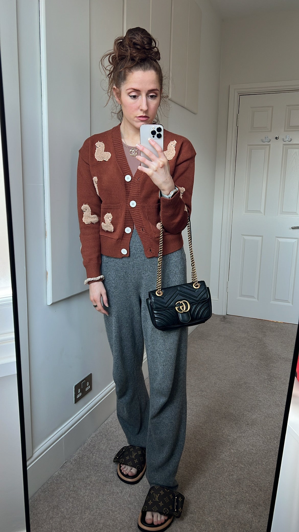 Luxury Gucci GG Black Marmont Mini Shoulder Bag ( 1,700)