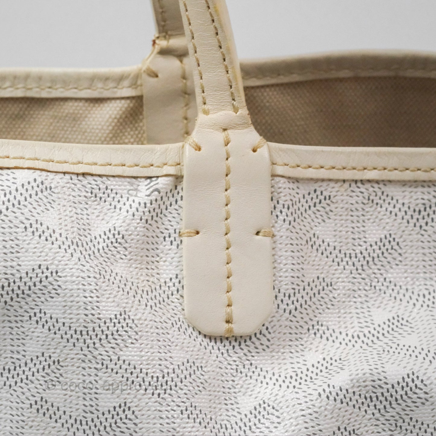 Goyard St Louis Tote PM ⁣⁣⁣⁣⁣⁣⁣⁣⁣⁣⁣⁣⁣⁣⁣⁣⁣⁣⁣⁣White Goyardine Canvas