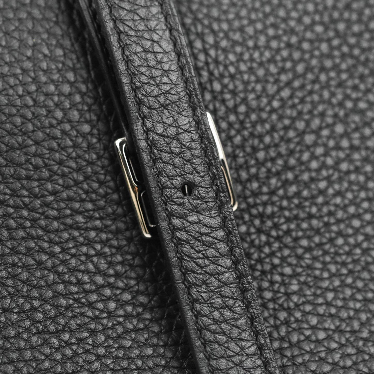Hermès Halzan 25 Black Clemence Palladium Hardware