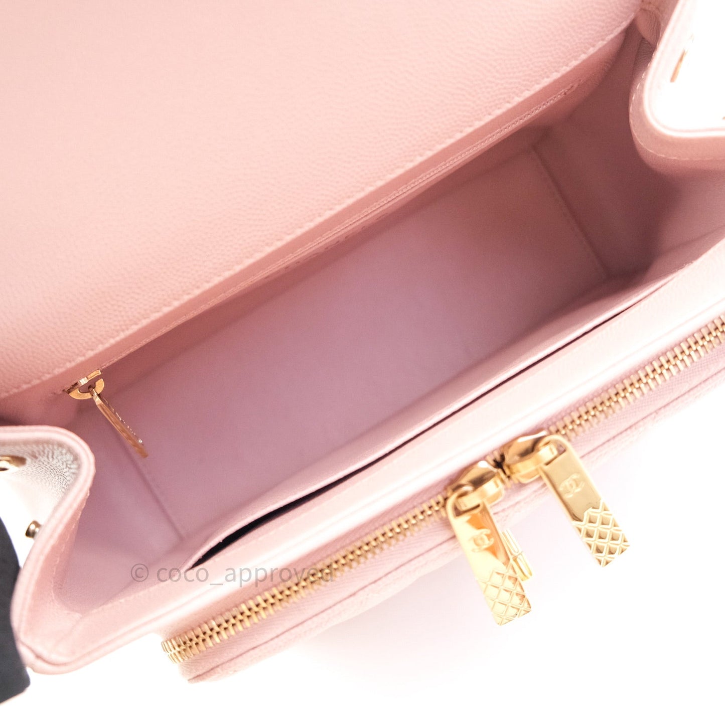 Chanel Quilted Medium Business Affinity Flap Light Pink Light Gold Hardware