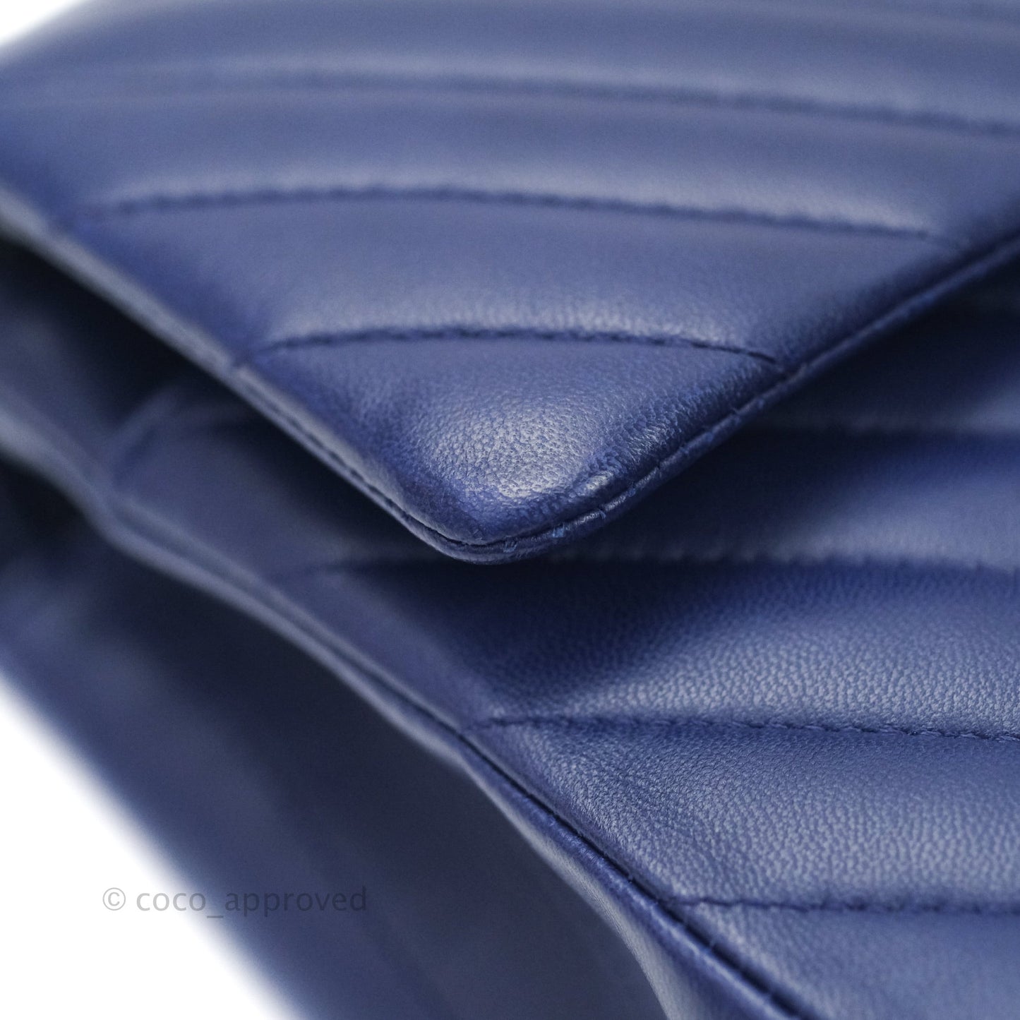 Chanel Classic Chevron M/L Medium Flap Blue Lambskin Gold Hardware