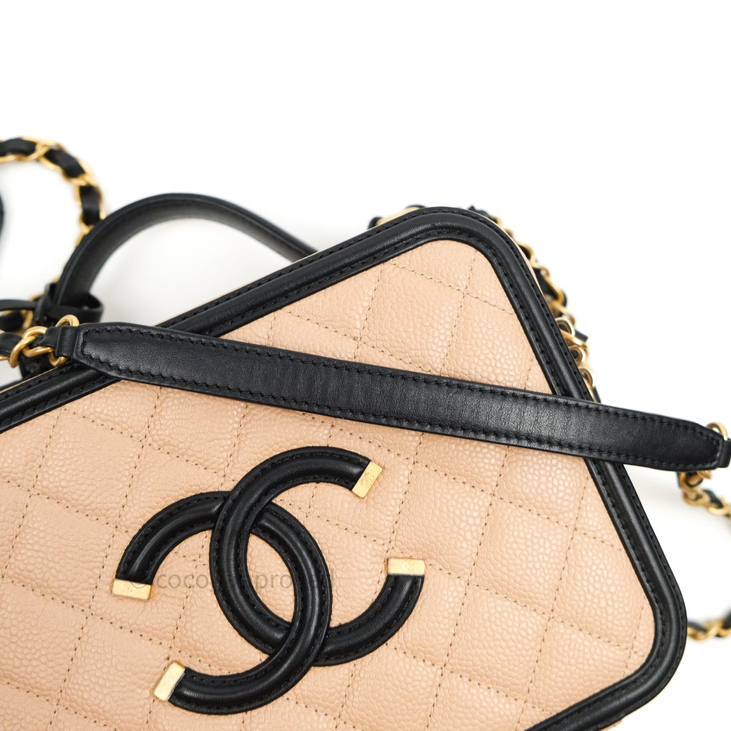 Chanel Quilted Medium CC Filigree Vanity Case Beige Caviar Gold Hardware
