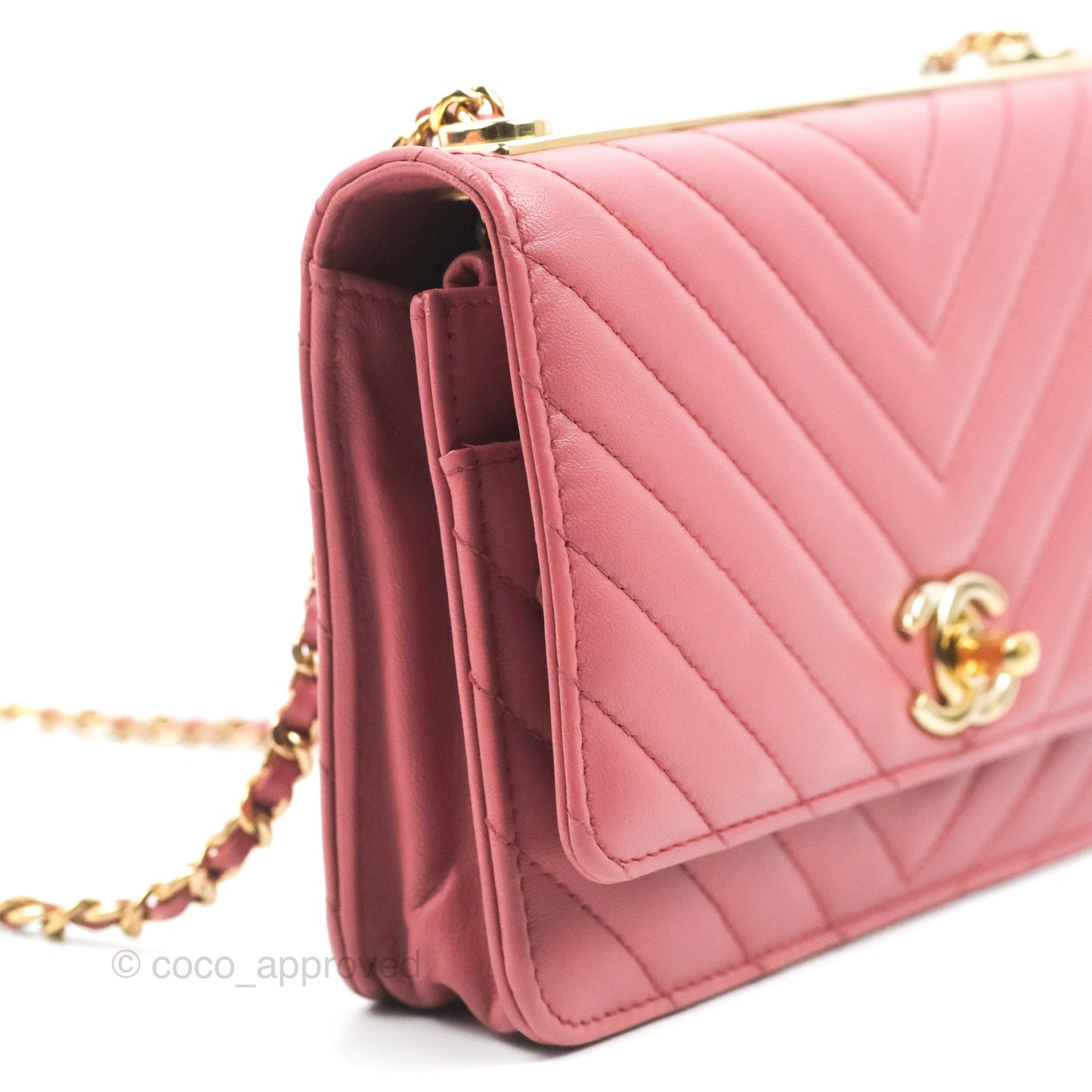 Chanel Trendy CC Chevron WOC Dark Pink Lambskin Gold Hardware