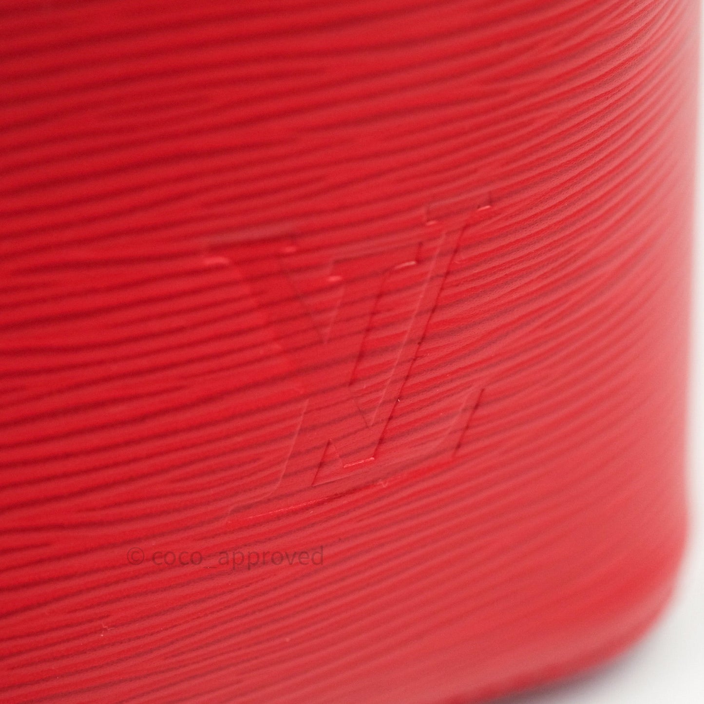 Louis Vuitton Neonoe Coquelicot Epi Leather⁣