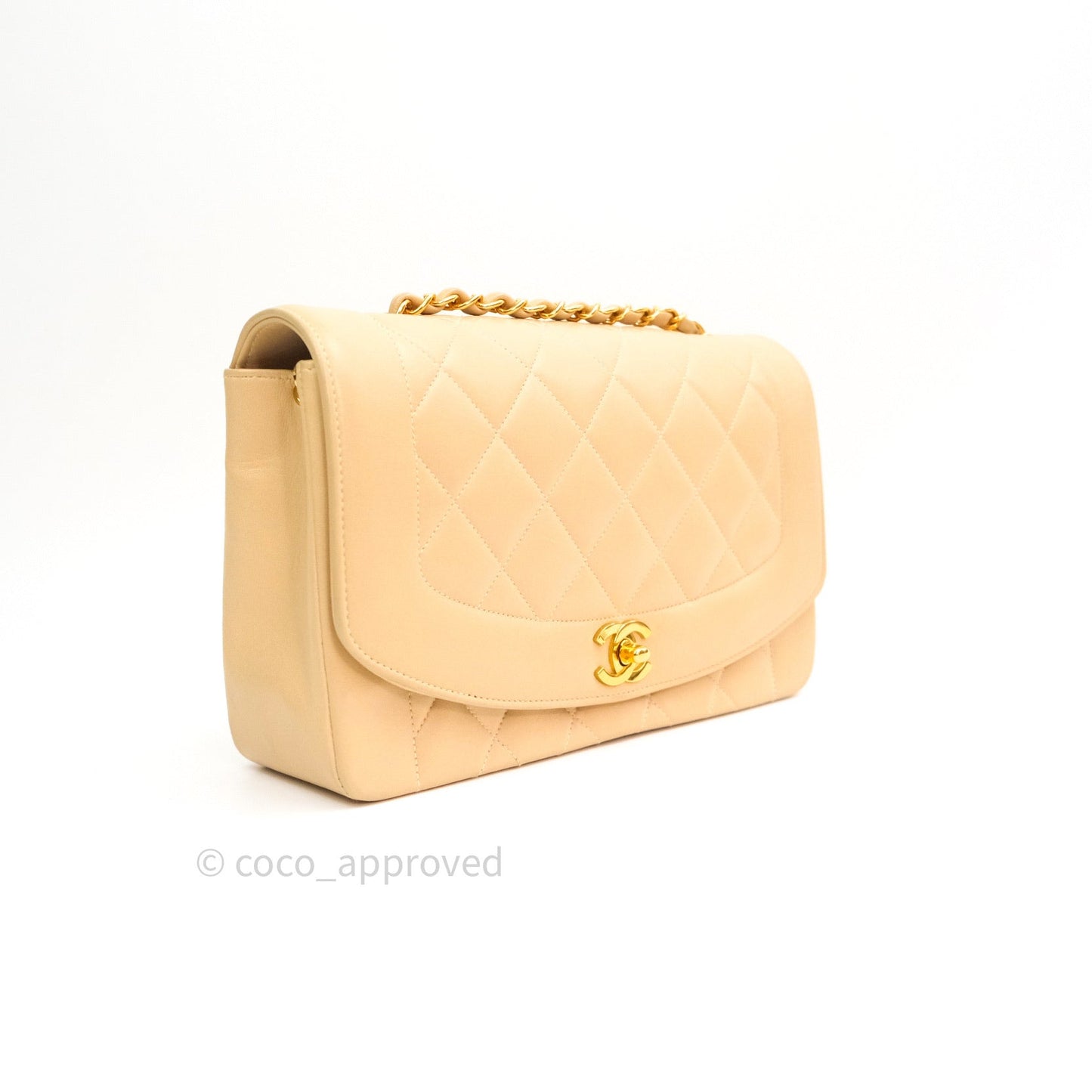 Chanel Diana Quilted Beige Lambskin Medium Vintage 24K Gold Hardware