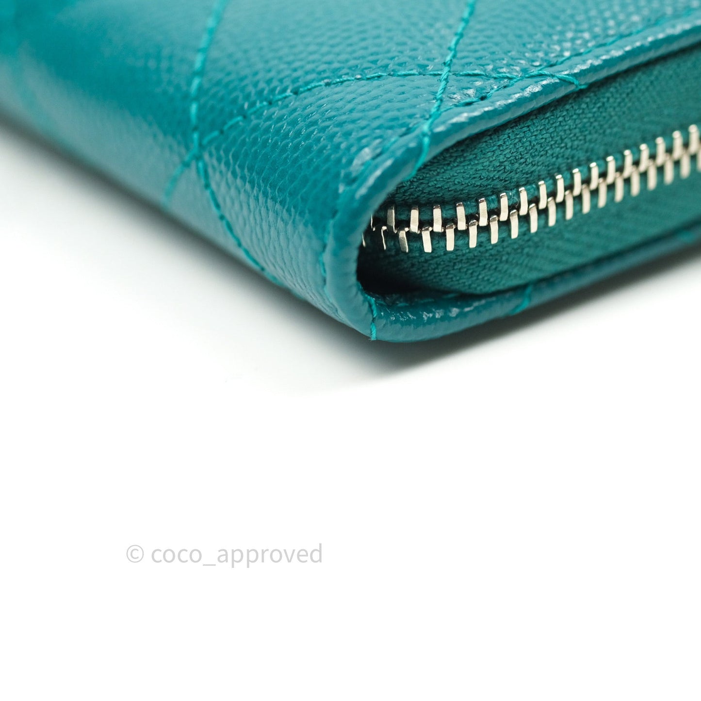 Chanel Quilted Zip Card Holder Green Caviar Silver Hardware