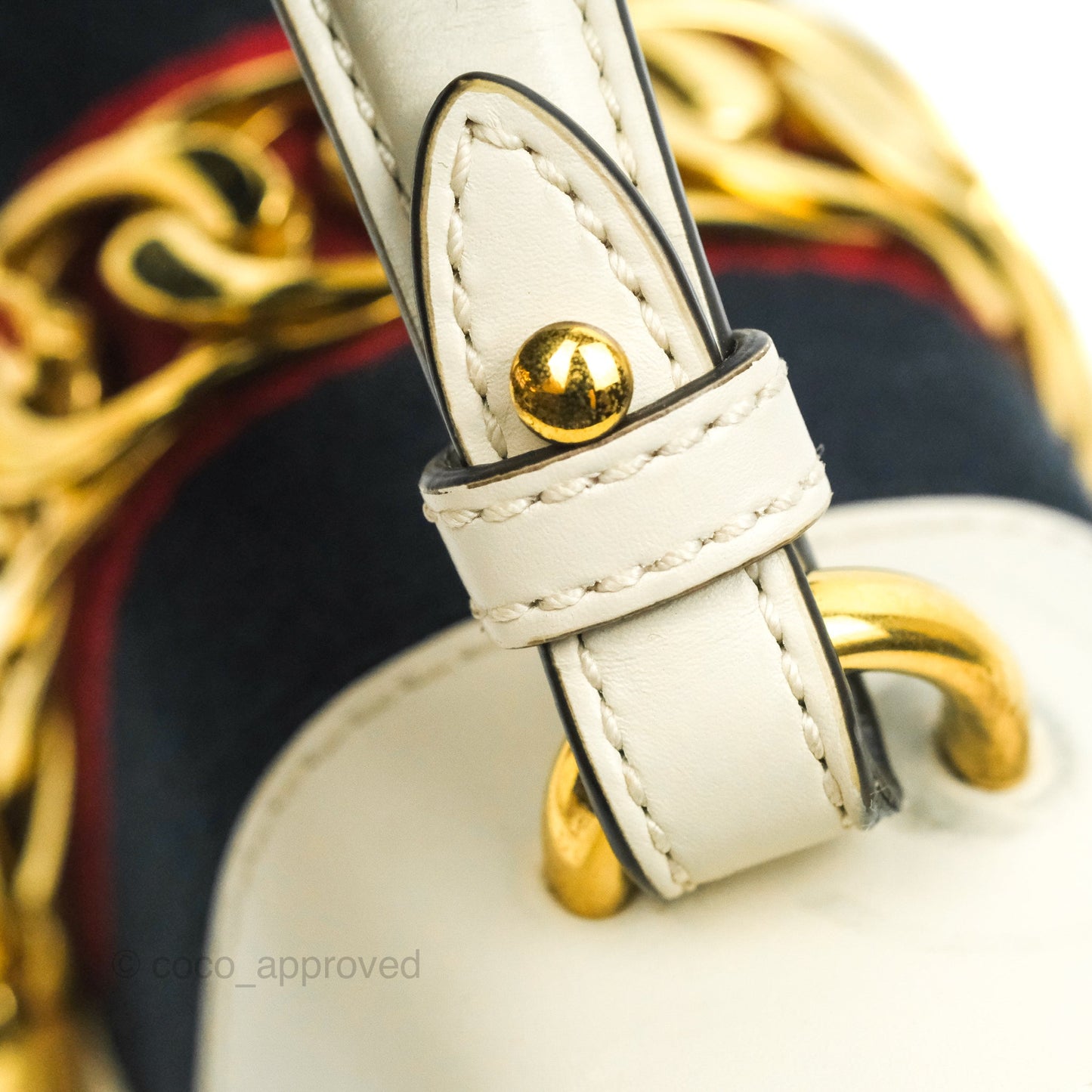 Gucci Mini Sylvie Top Handle White Calfskin Shoulder Bag⁣ ⁣⁣⁣⁣⁣⁣⁣⁣⁣⁣⁣⁣⁣⁣⁣⁣With Strap