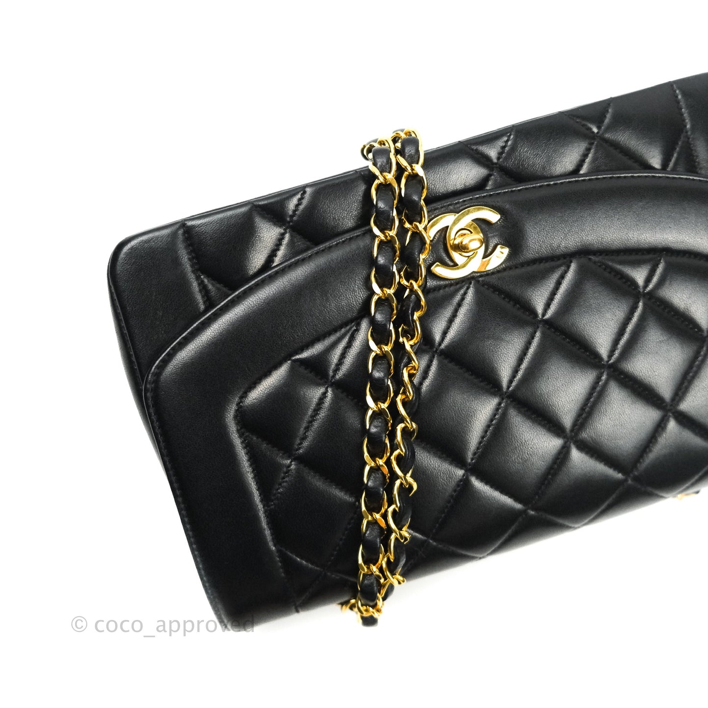 Chanel Black Quilted Lambskin Medium Vintage Classic Diana Flap Bag