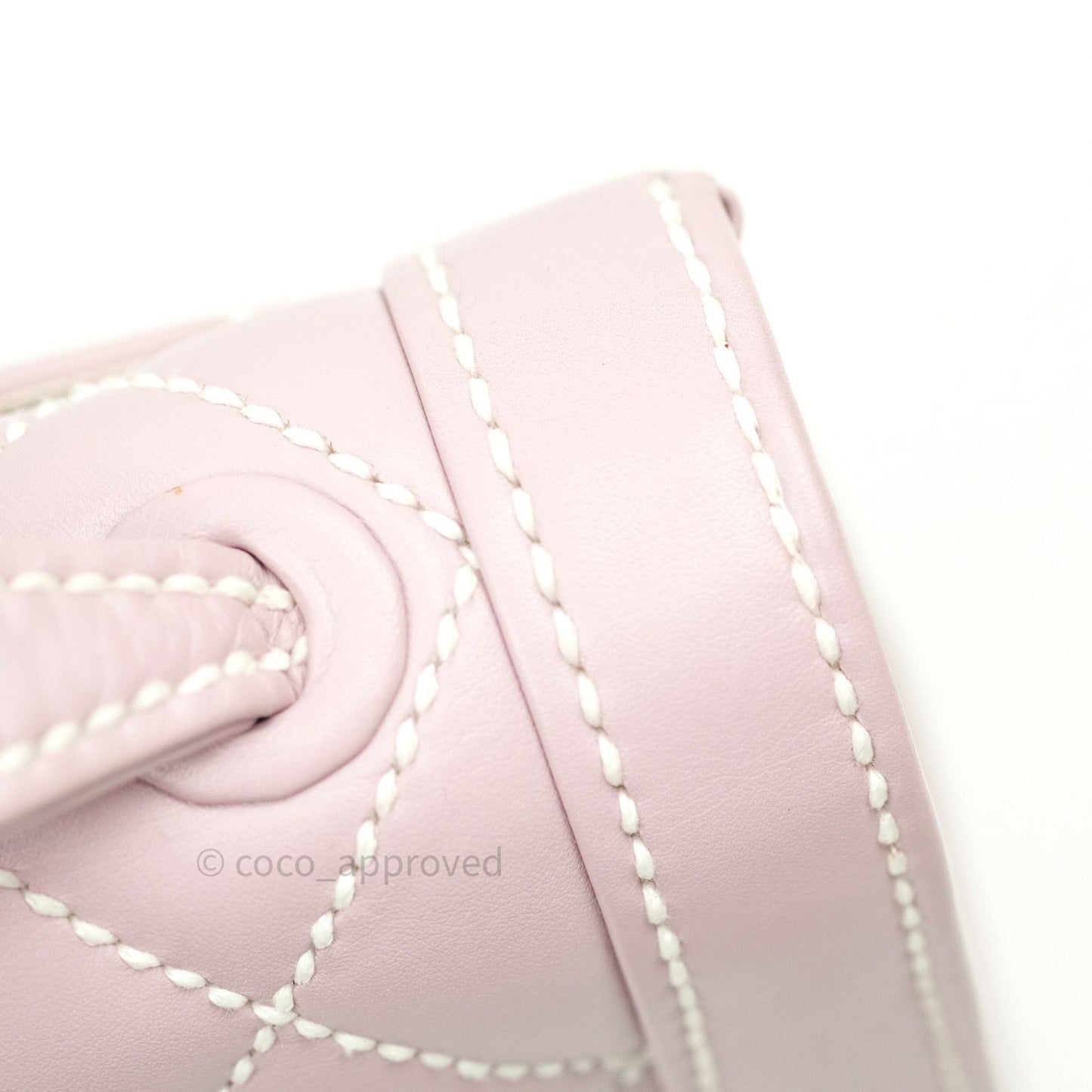 Chanel Vintage Medium Flap Lilac Lambskin 24K Gold Hardware