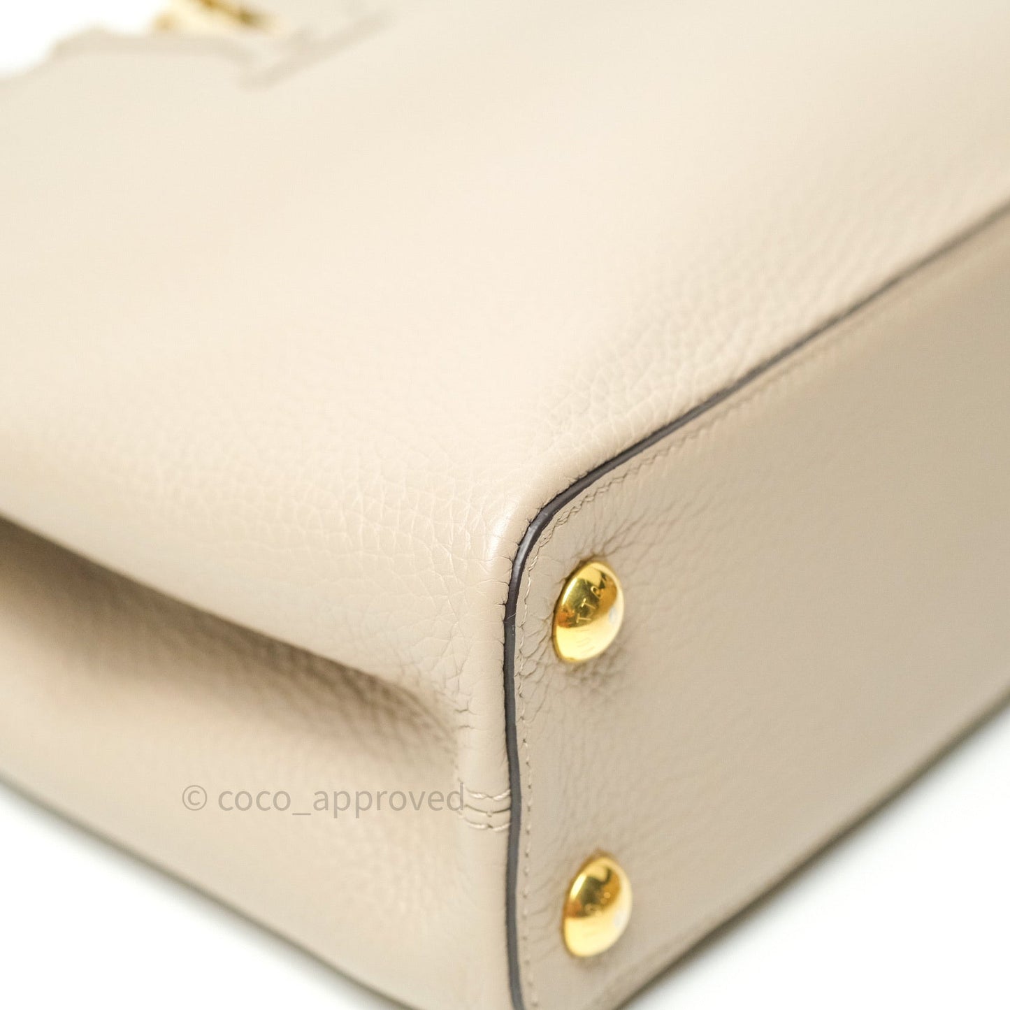 Louis Vuitton Taurillon Capucines BB Galet