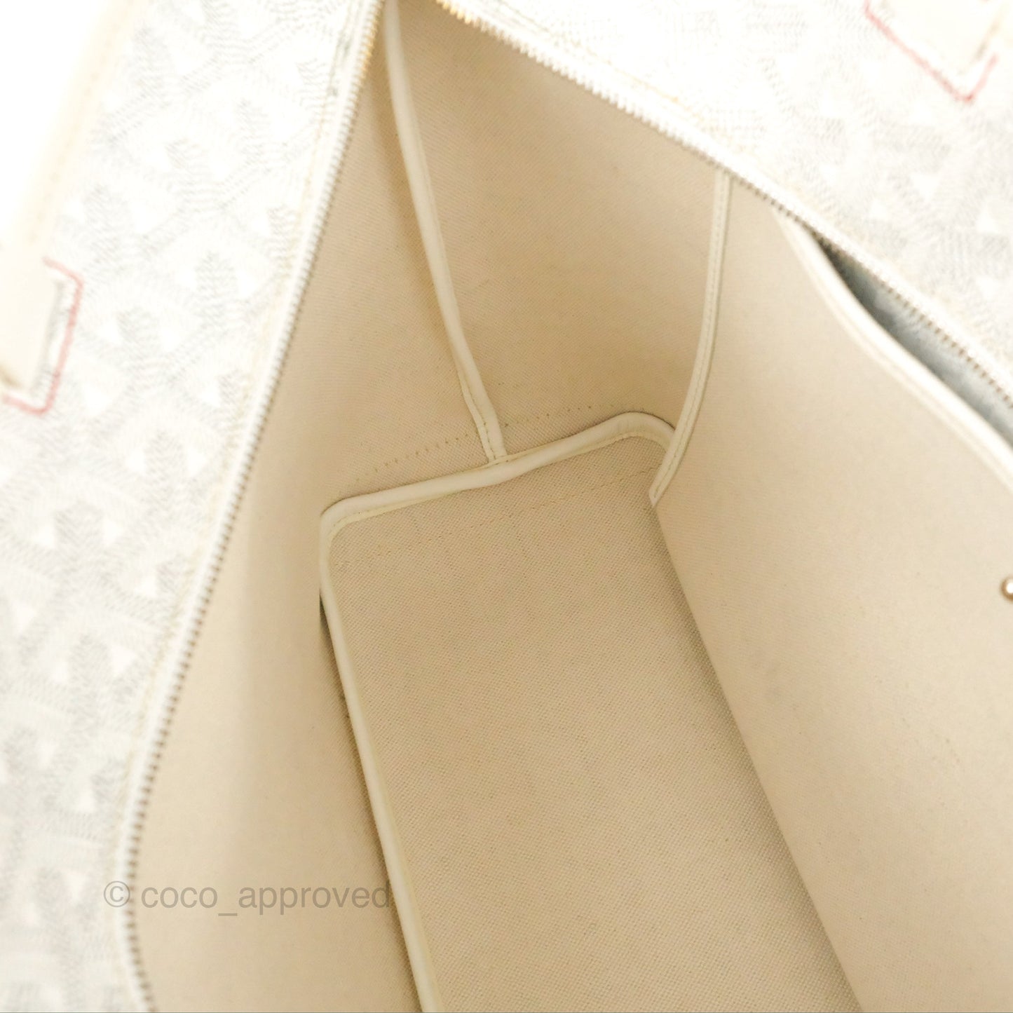 Goyard Artois Goyardine Canvas PM⁣⁣⁣⁣⁣⁣⁣⁣⁣⁣⁣⁣⁣⁣⁣⁣⁣⁣⁣⁣ White