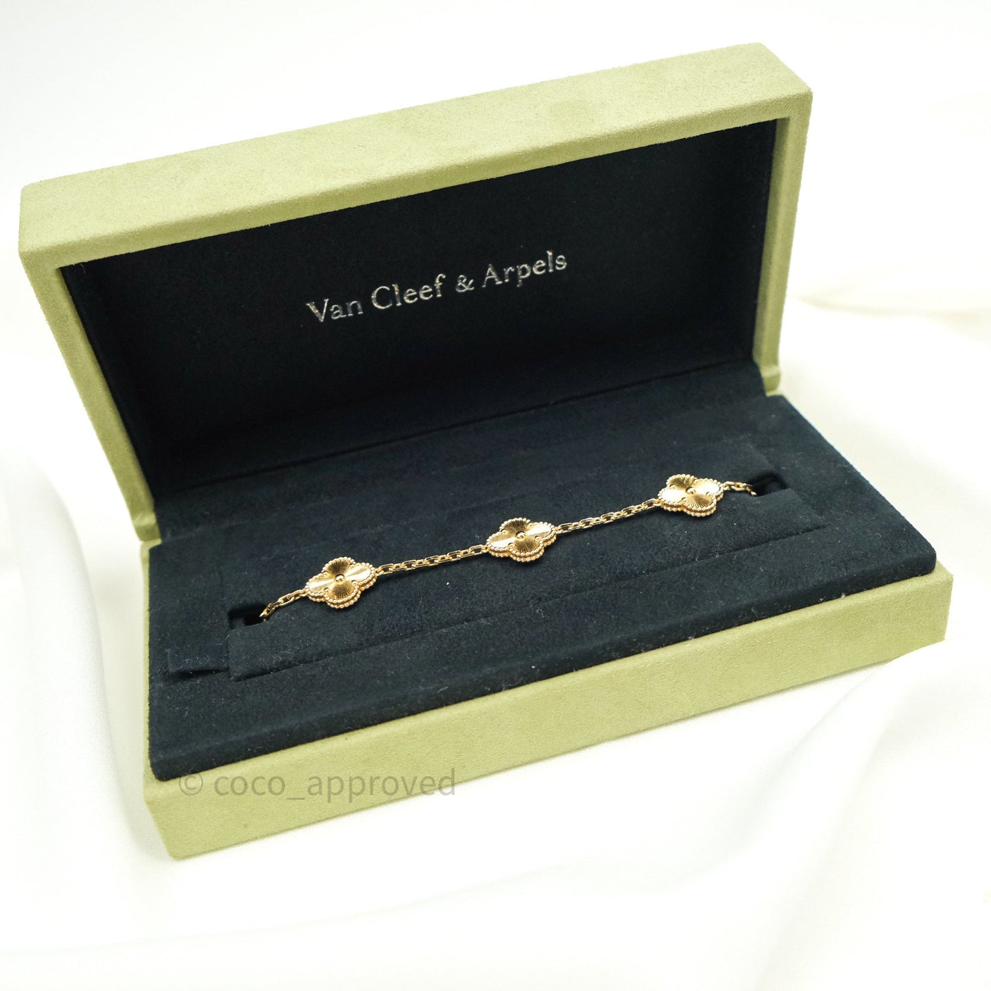 Van Cleef & Arpels Vintage Alhambra 5 Motifs Bracelet Yellow Gold