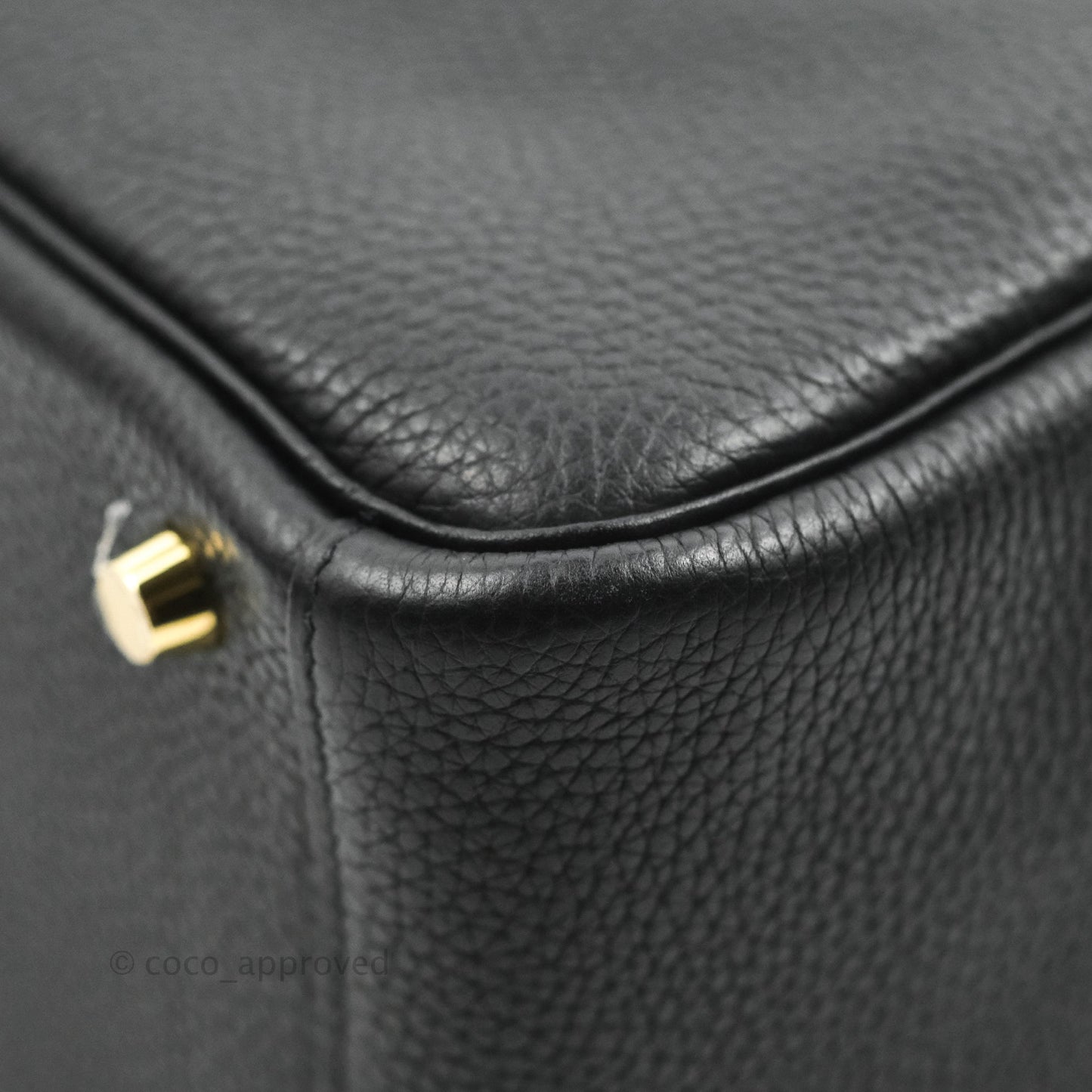 Hermès Lindy 26 Black Clemence Gold Hardware