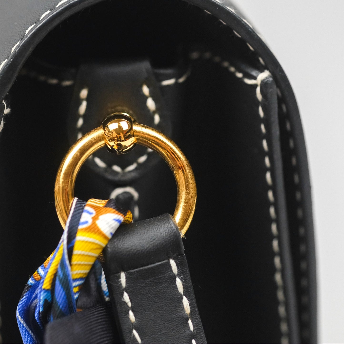 Hermès Roulis 23 Noir 89 Sombrero Gold Hardware