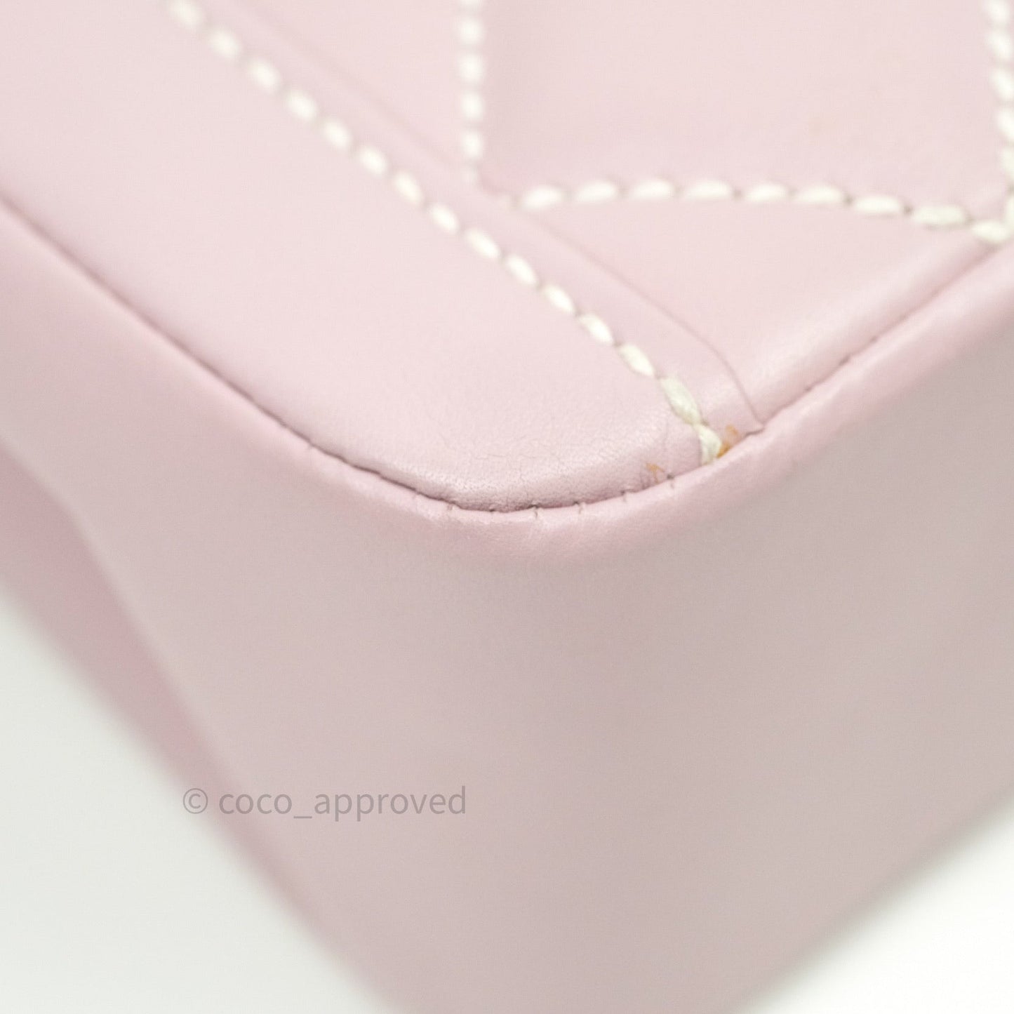 Chanel Vintage Medium Flap Lilac Lambskin 24K Gold Hardware