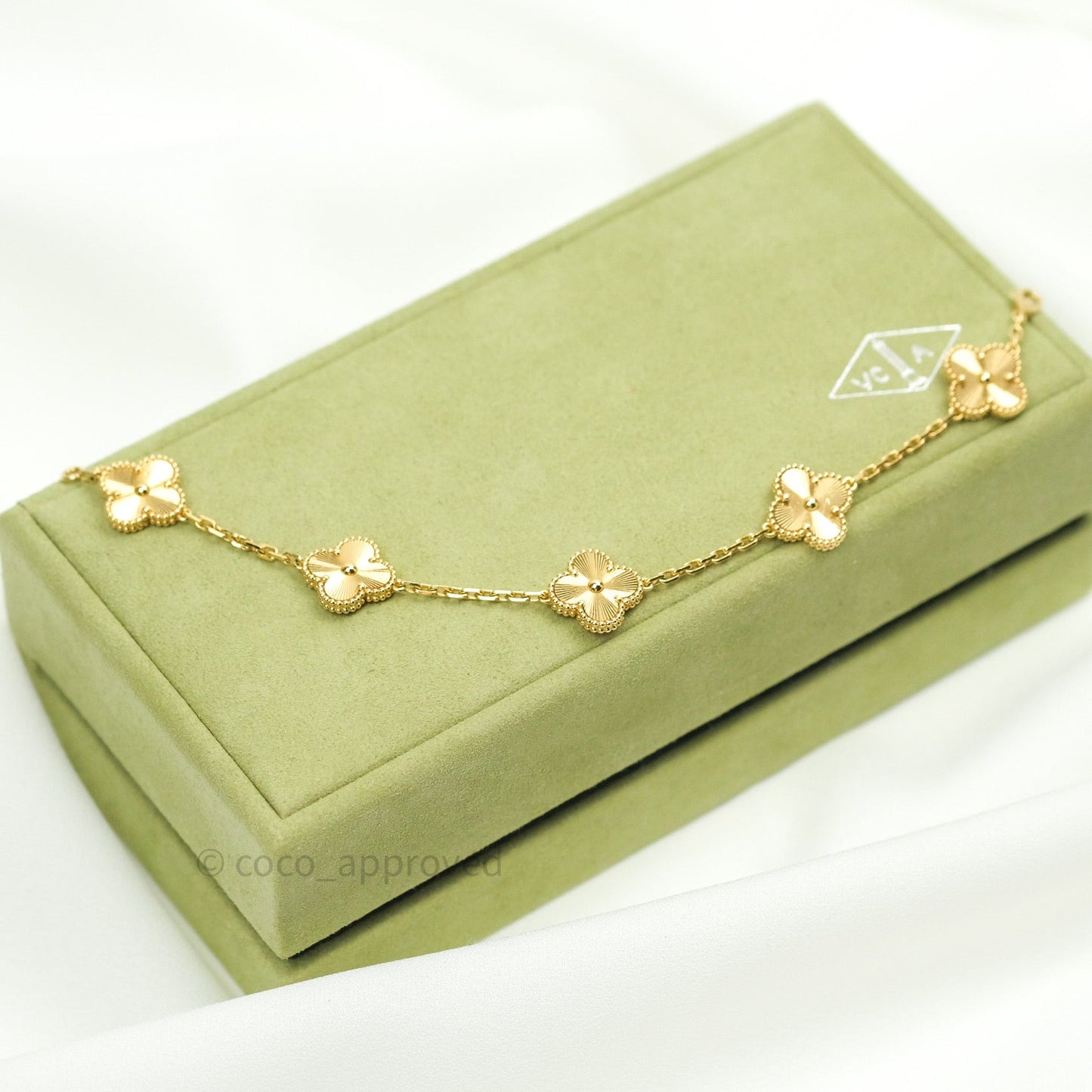 Van Cleef & Arpels Vintage Alhambra 5 Motifs Bracelet Yellow Gold