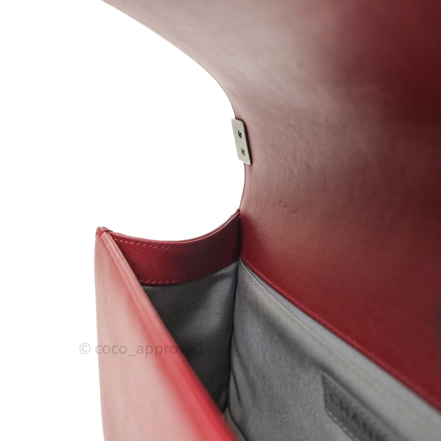 Chanel Boy Chevron Medium Red Calfskin Ruthenium Hardware