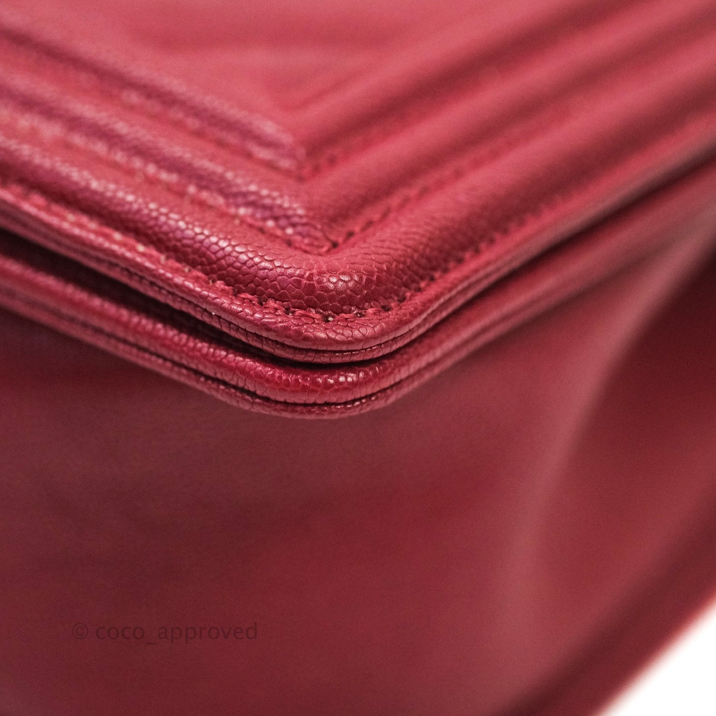 Chanel Boy Chevron Medium Red Caviar Gold Hardware