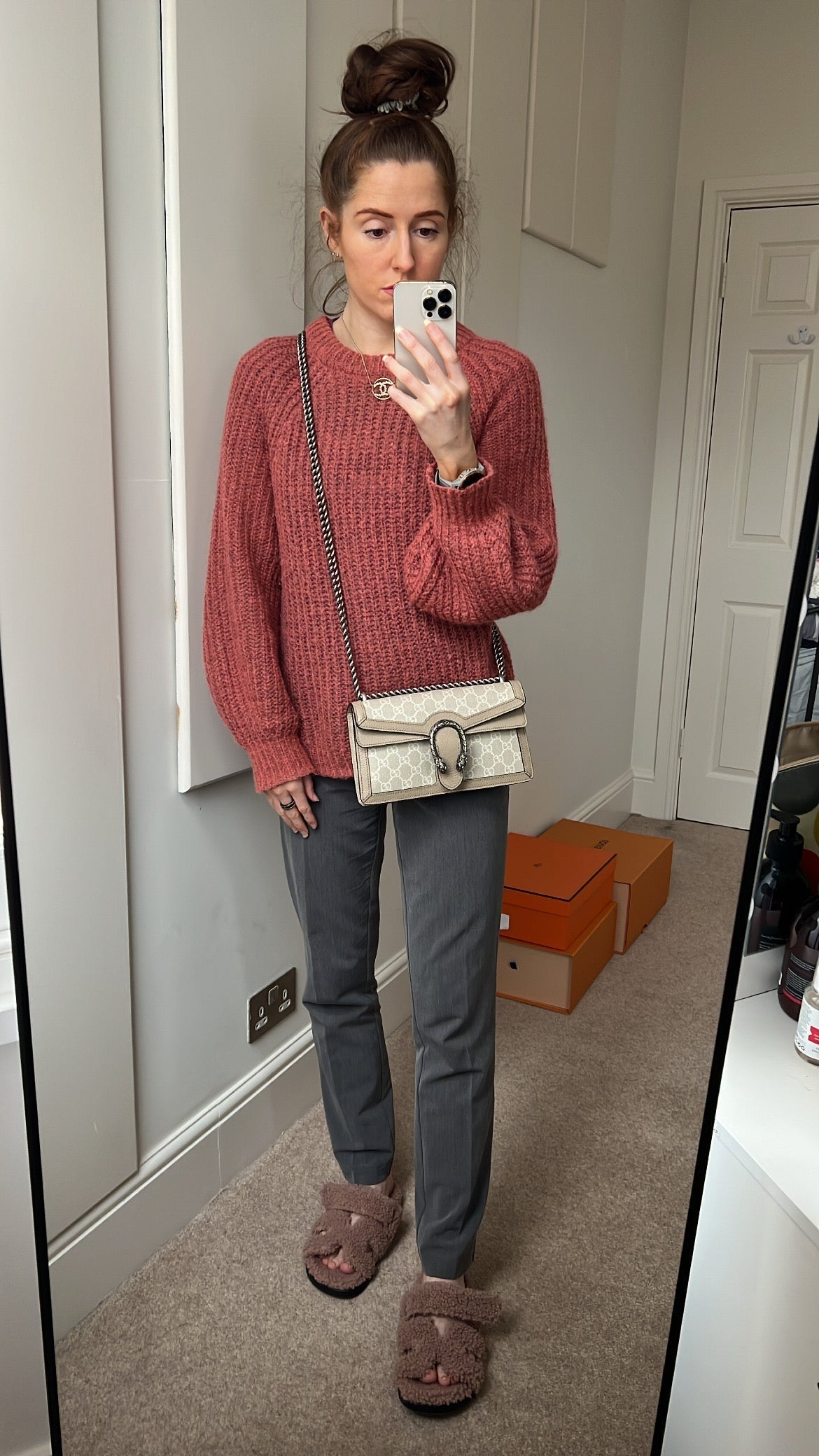 Luxury Gucci Dionysus GG Small Shoulder Bag in White and Beige Canvas ( 2,130)