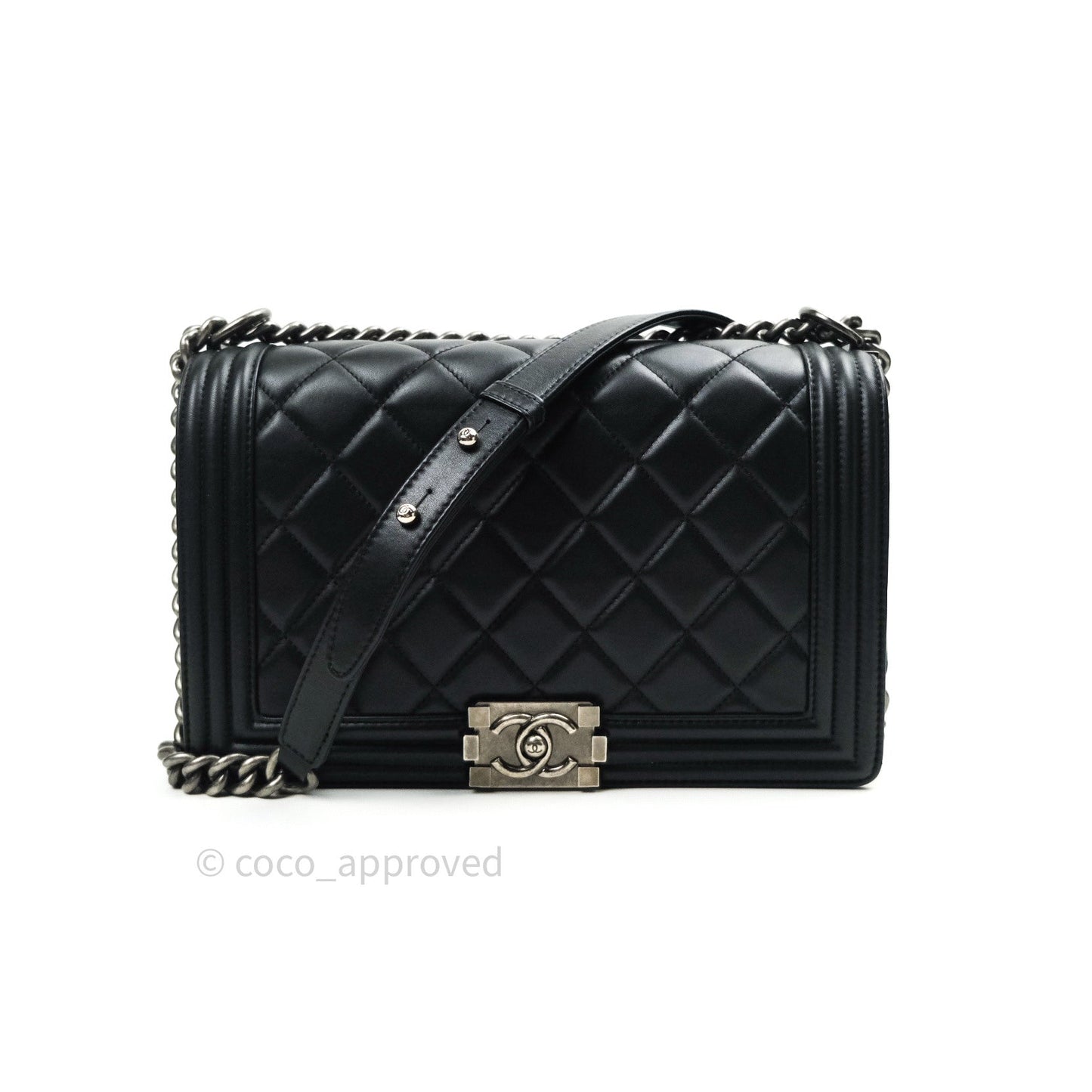 Chanel Quilted Boy New Medium Black Calfskin Ruthenium Hardware