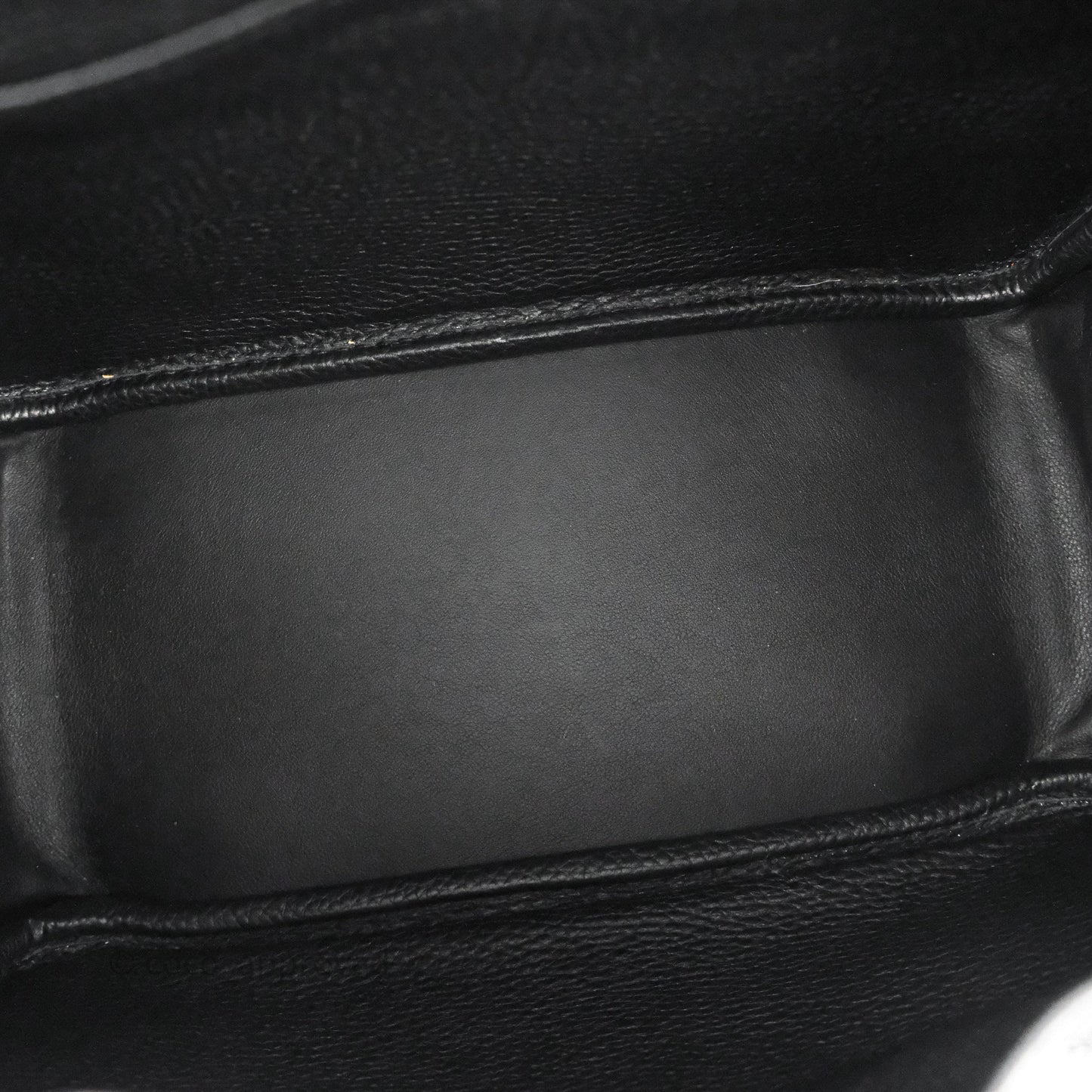 Hermès Lindy 26 Black Clemence Gold Hardware