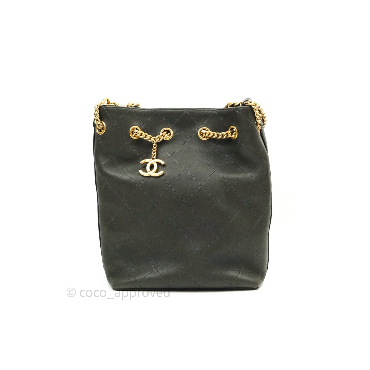 Chanel On My Shoulder Calfskin Bucket Bag⁣