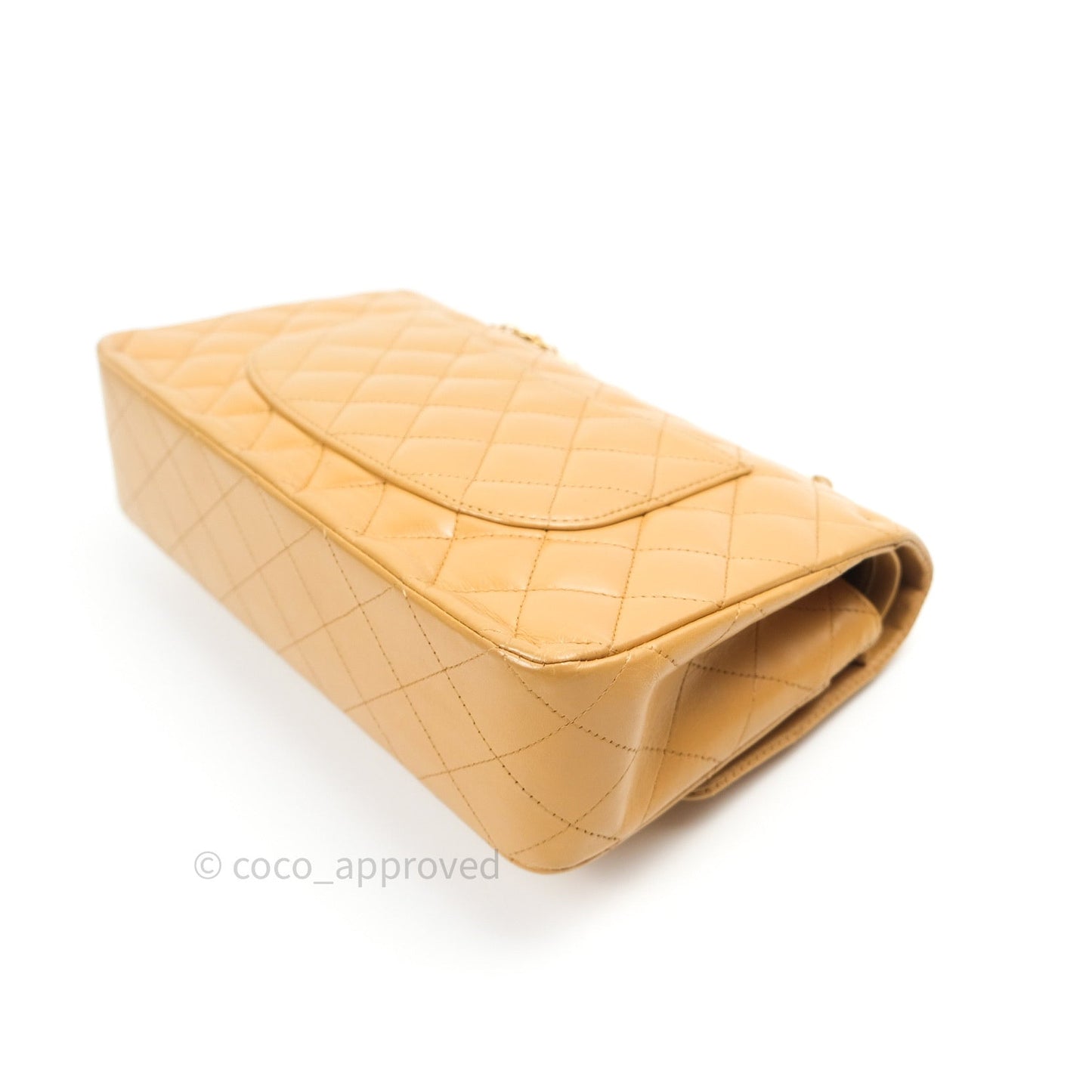 Chanel Vintage Classic M/L Beige Lambskin 24K Gold Hardware