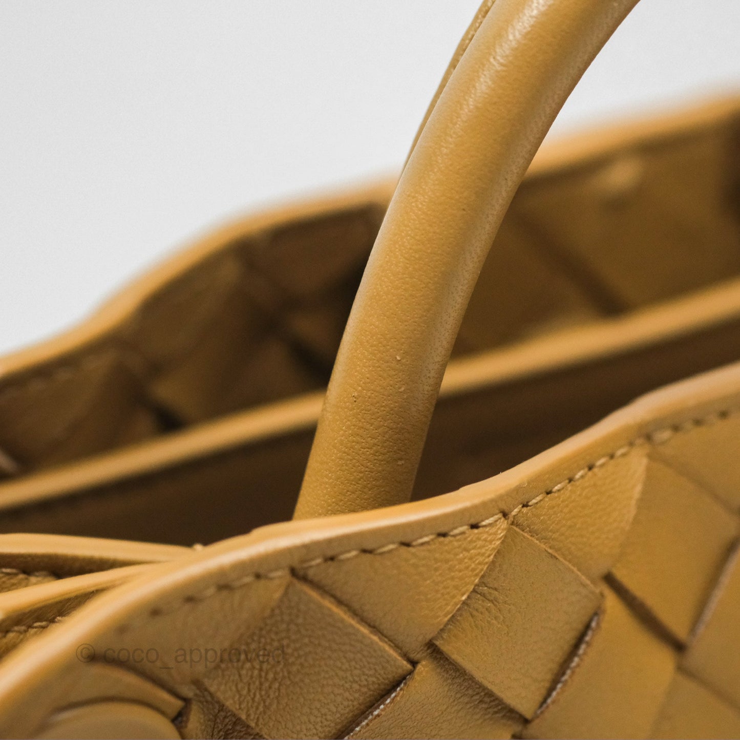 Bottega Veneta Small Andiamo Bag Dark Praline Intrecciato Lambskin