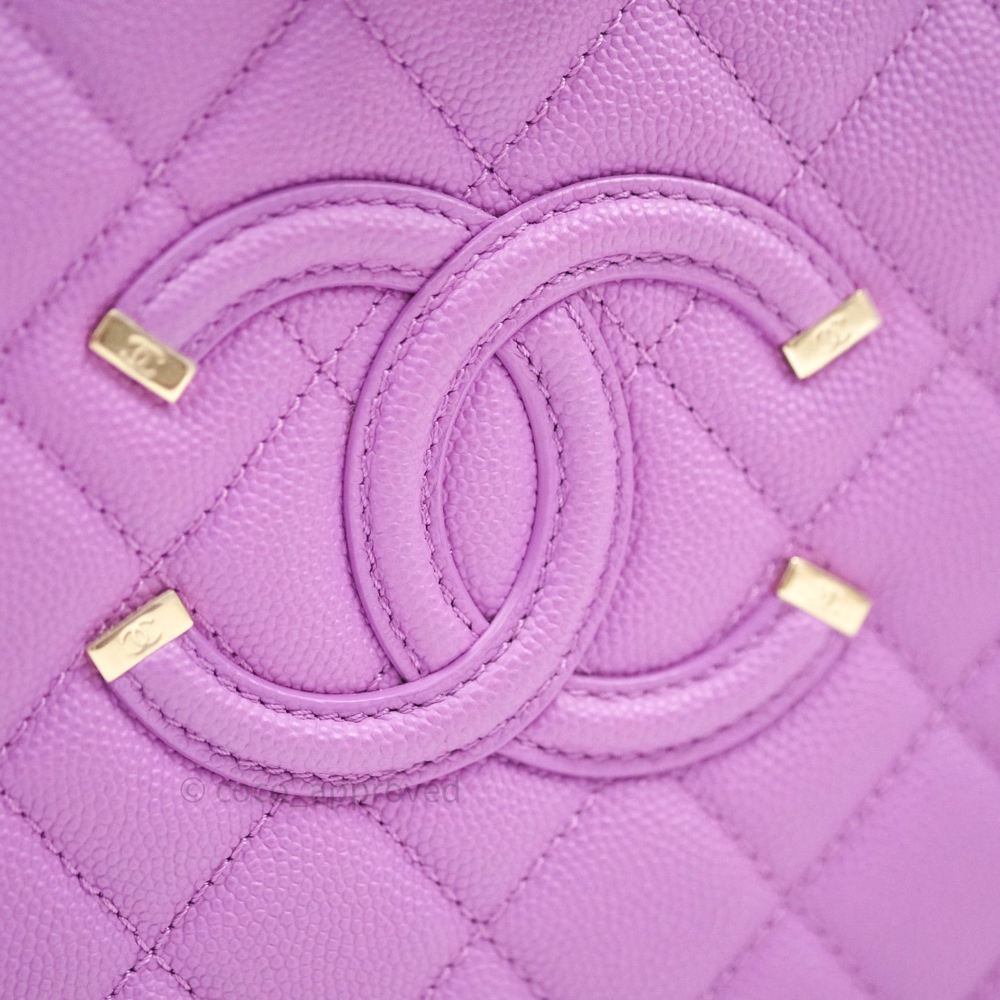 Chanel Quilted Medium CC Filigree Vanity Case Purple Caviar Gold Hardware